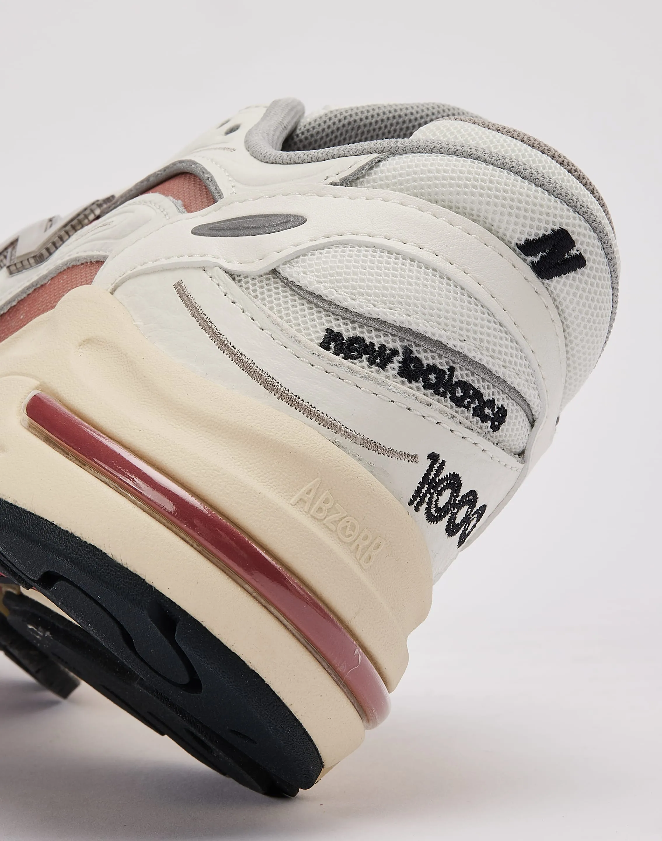 Round Toe Easy Slip-On New Balance 1000