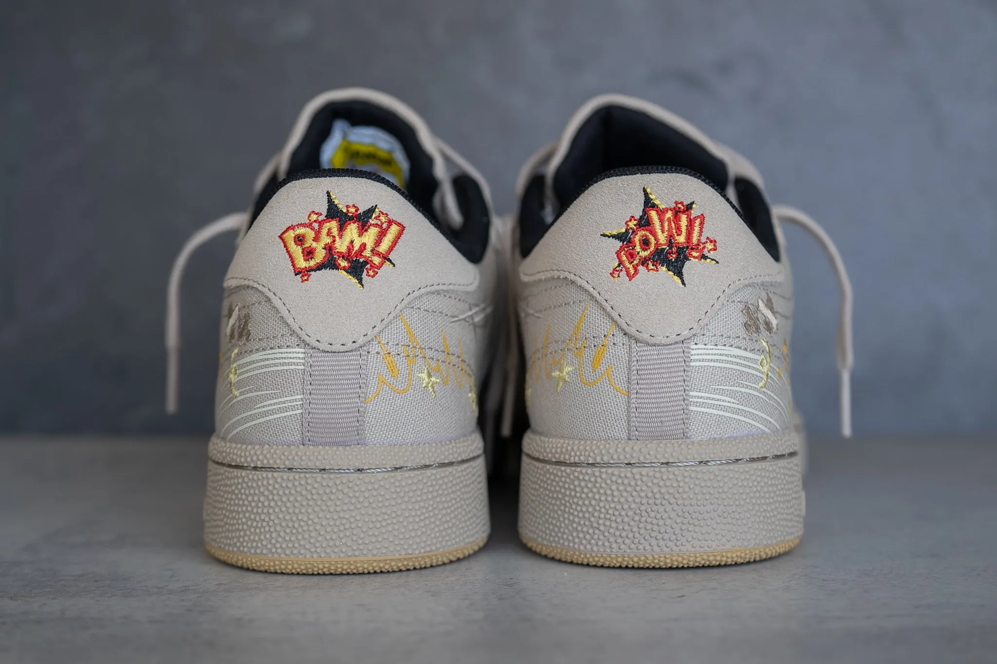 Round - toe Reliable Traction Reebok Looney Tunes Club C 85