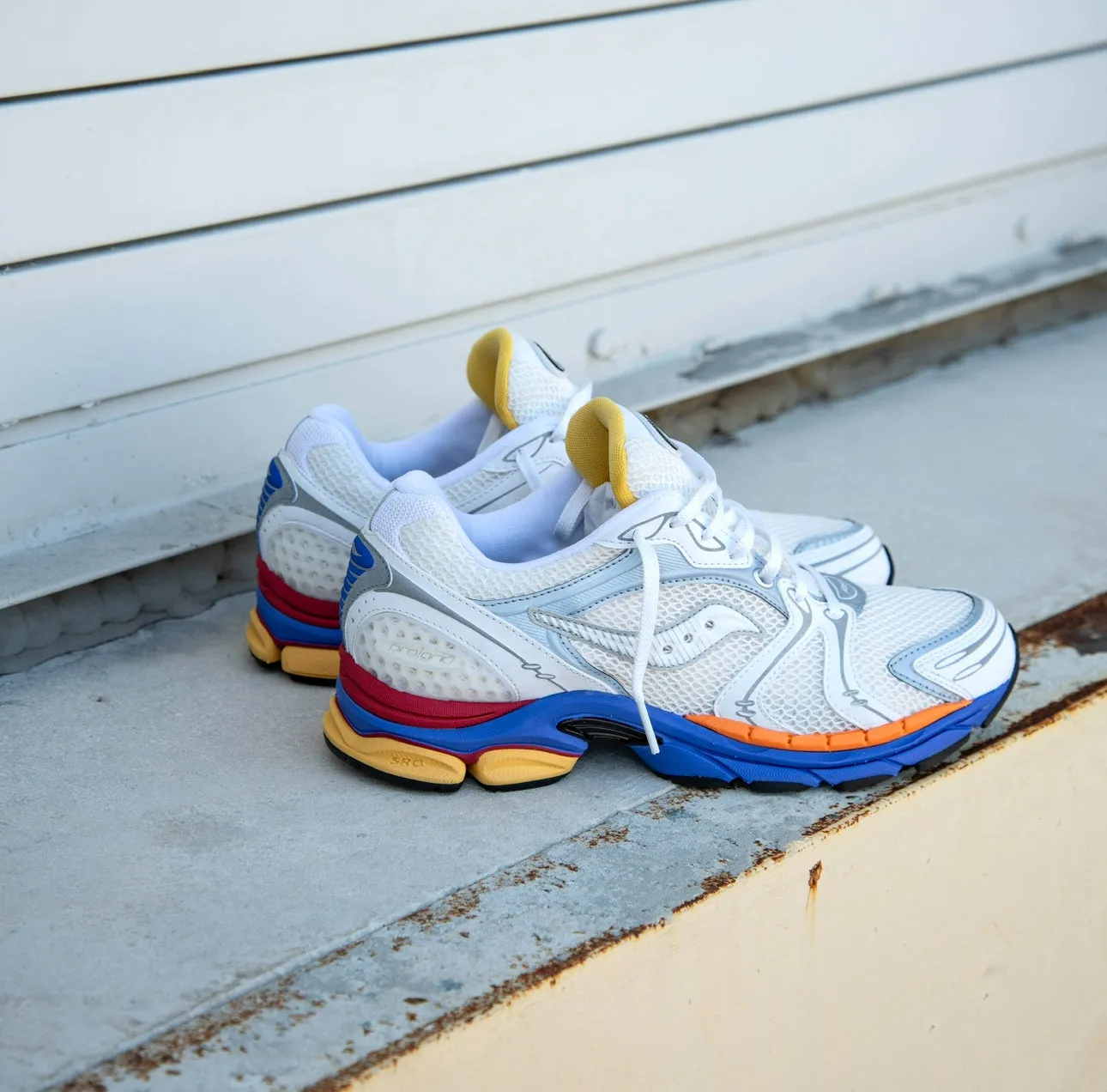 Mens Saucony ProGrid Triumph 4  Galaxy (White/Multi) Luxe Touch statement - making