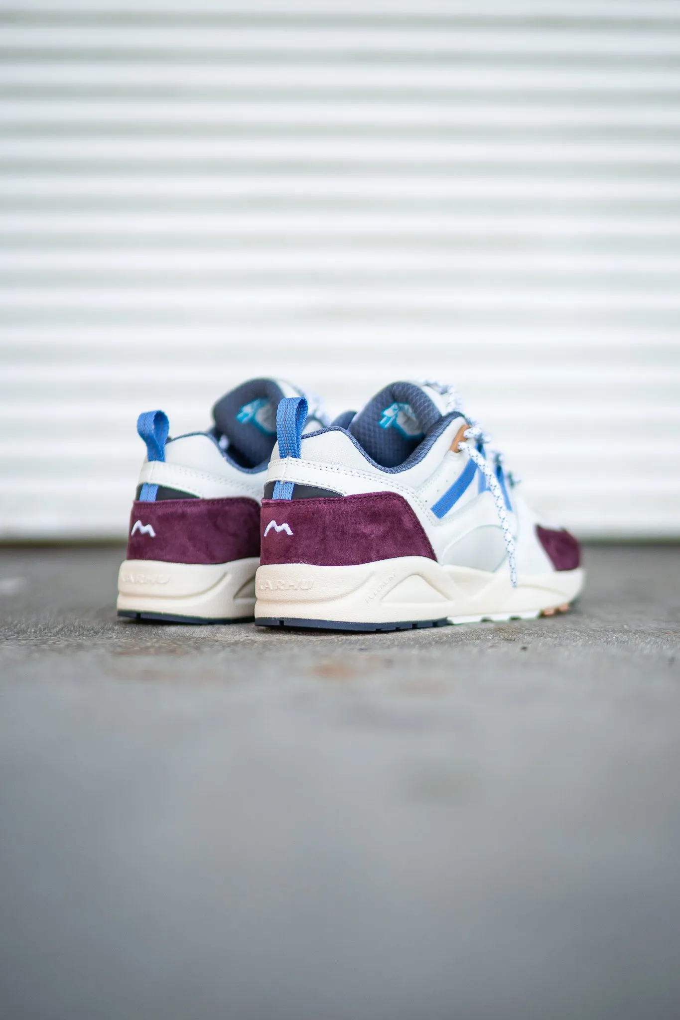 all - weather modern - style Karhu Fusion 2.0 (Plum/Marina)