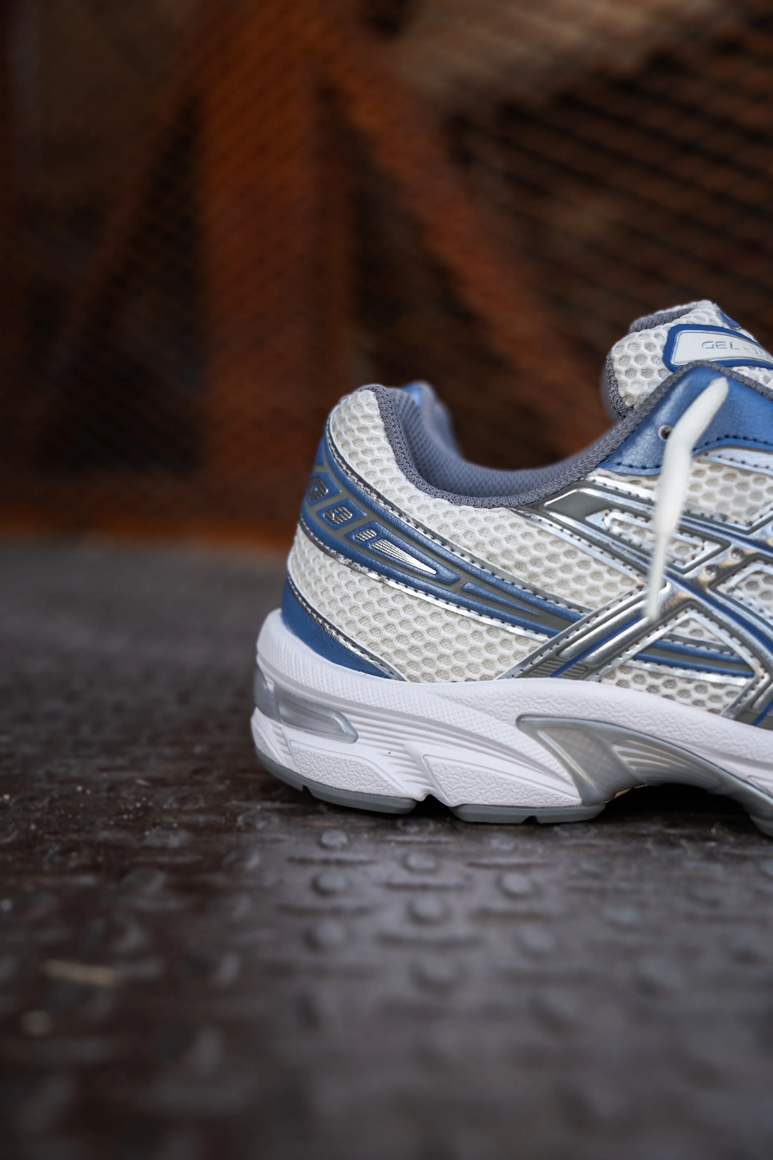 river traction - level Mens Asics Gel-1130 (Cream/Blueberry)