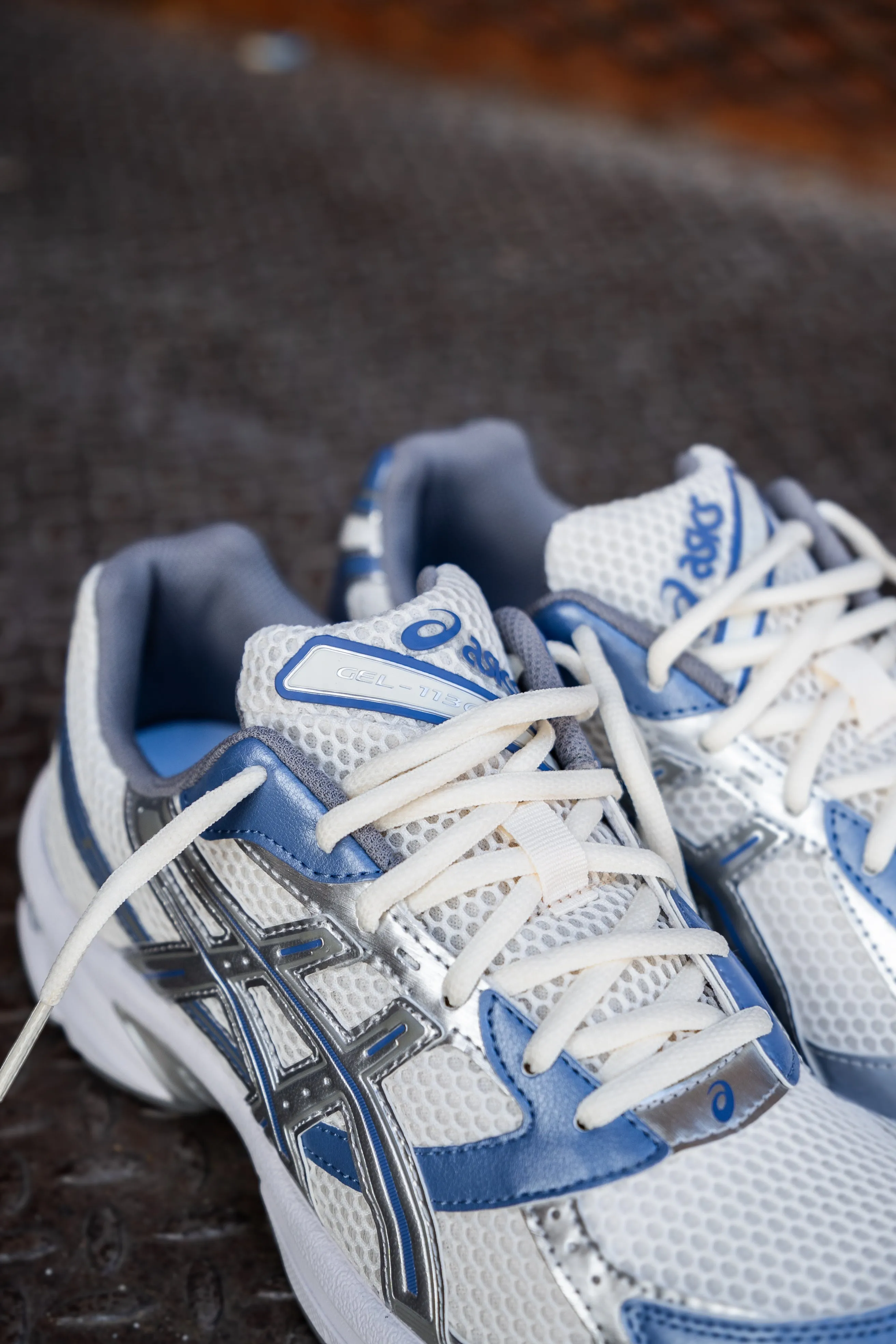 running - specific features Distinctive cushioning Mens Asics Gel-1130 (Cream/Blueberry)