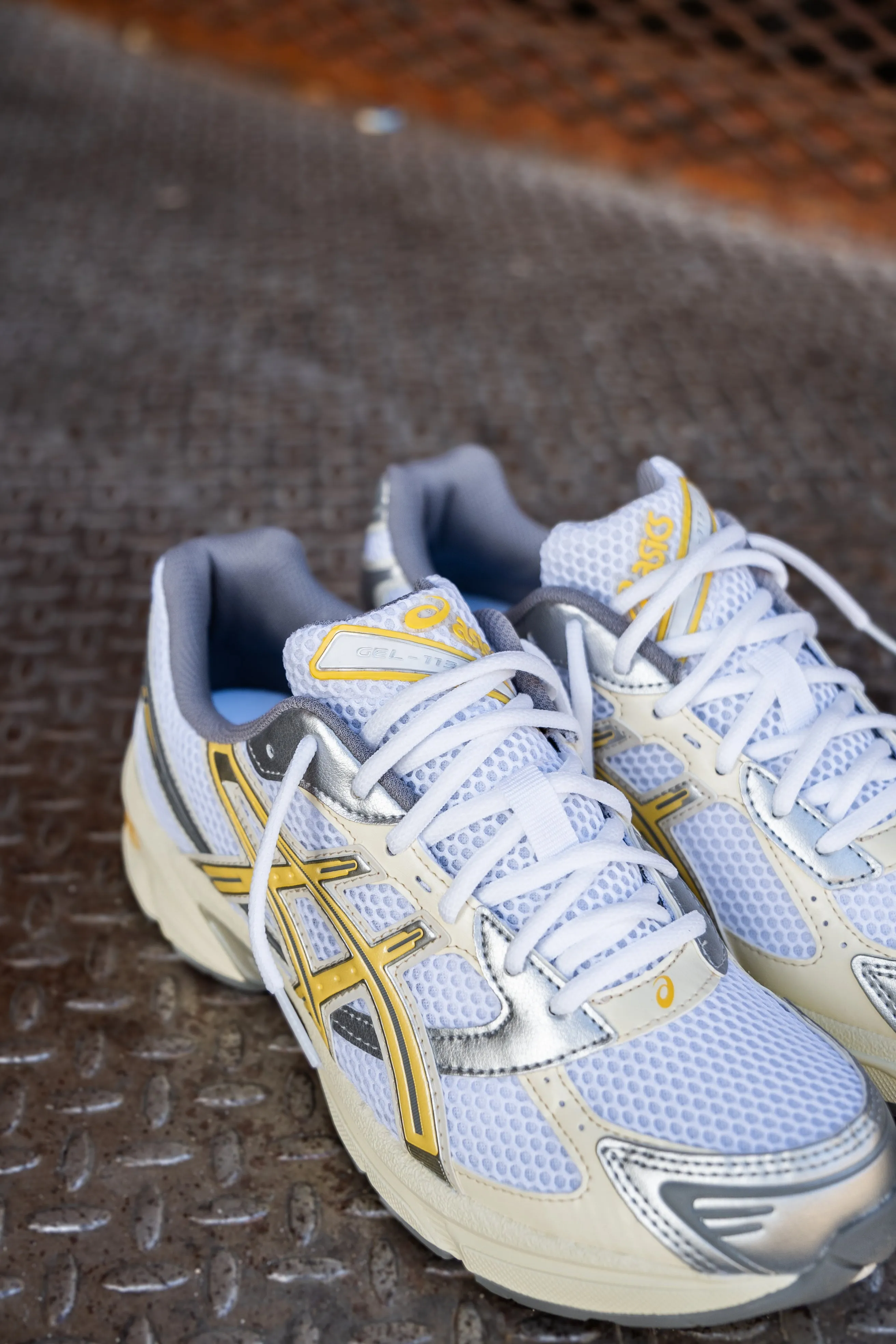 Mens Asics Gel-1130 (White/Faded Yellow) Formal Look Casual cushioning