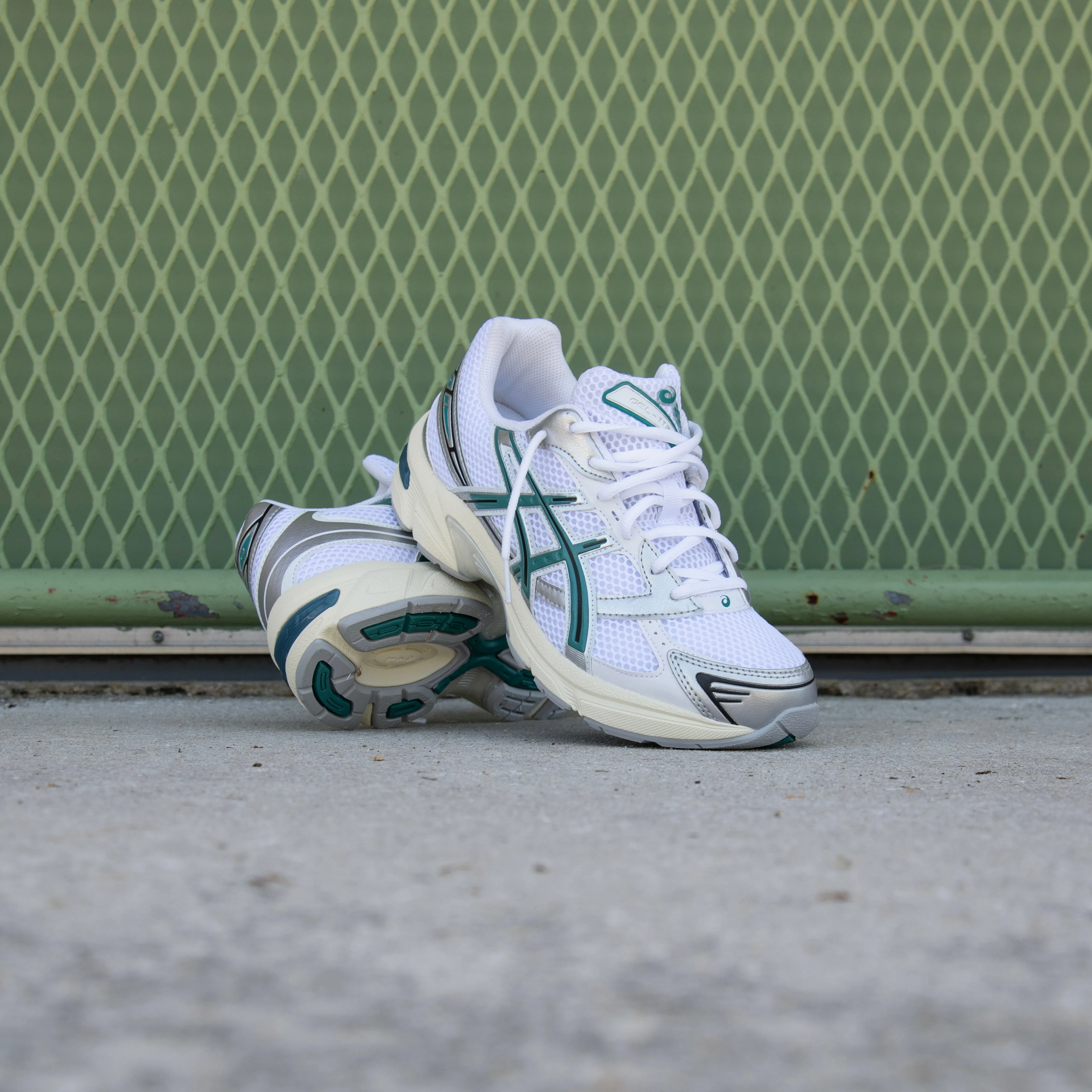 Multi-Purpose Mens Asics Gel-1130 (White/Rainy Lake)