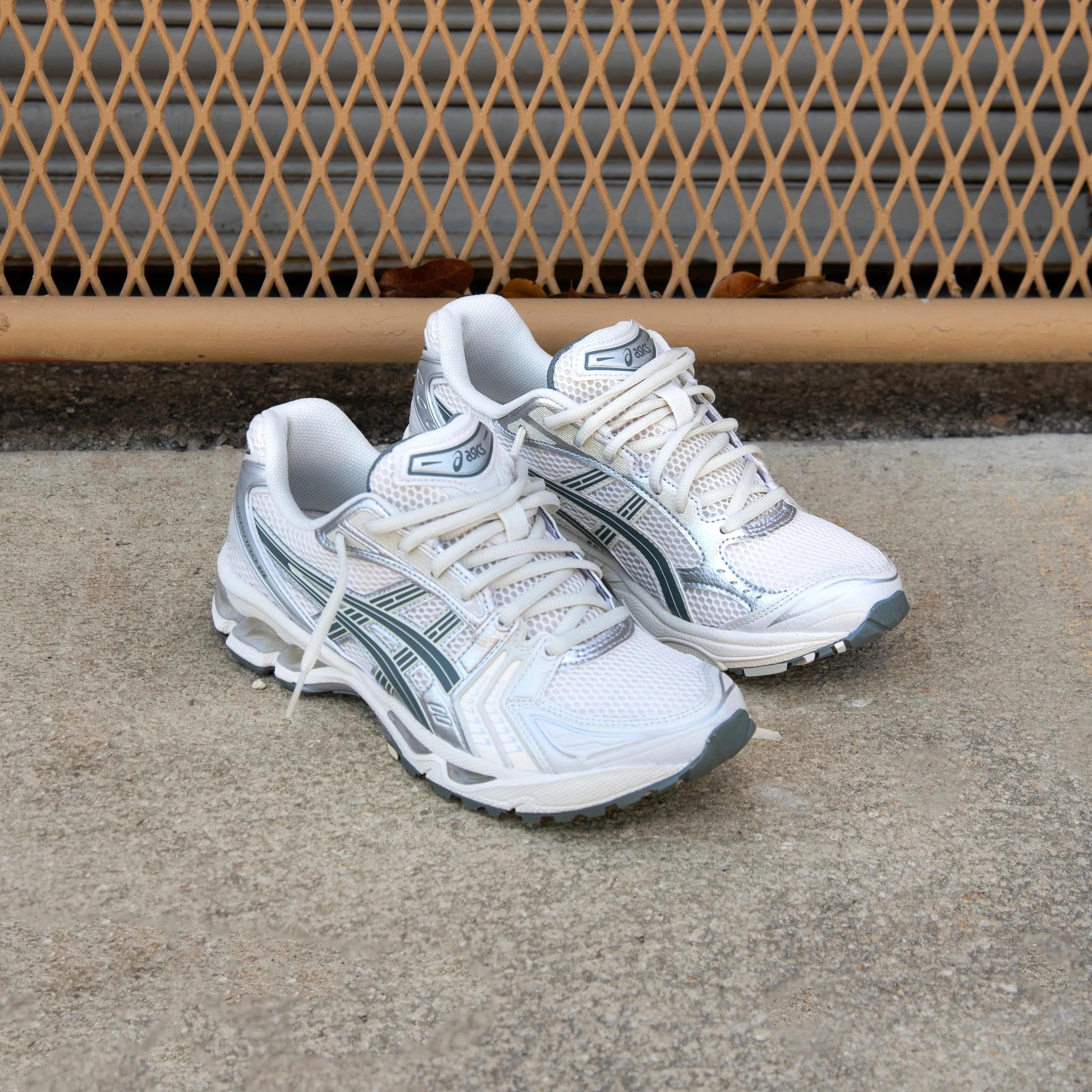 Mens Asics Gel-Kayano 14 (Birch/Dark Pewter) buckle windy - day shoes