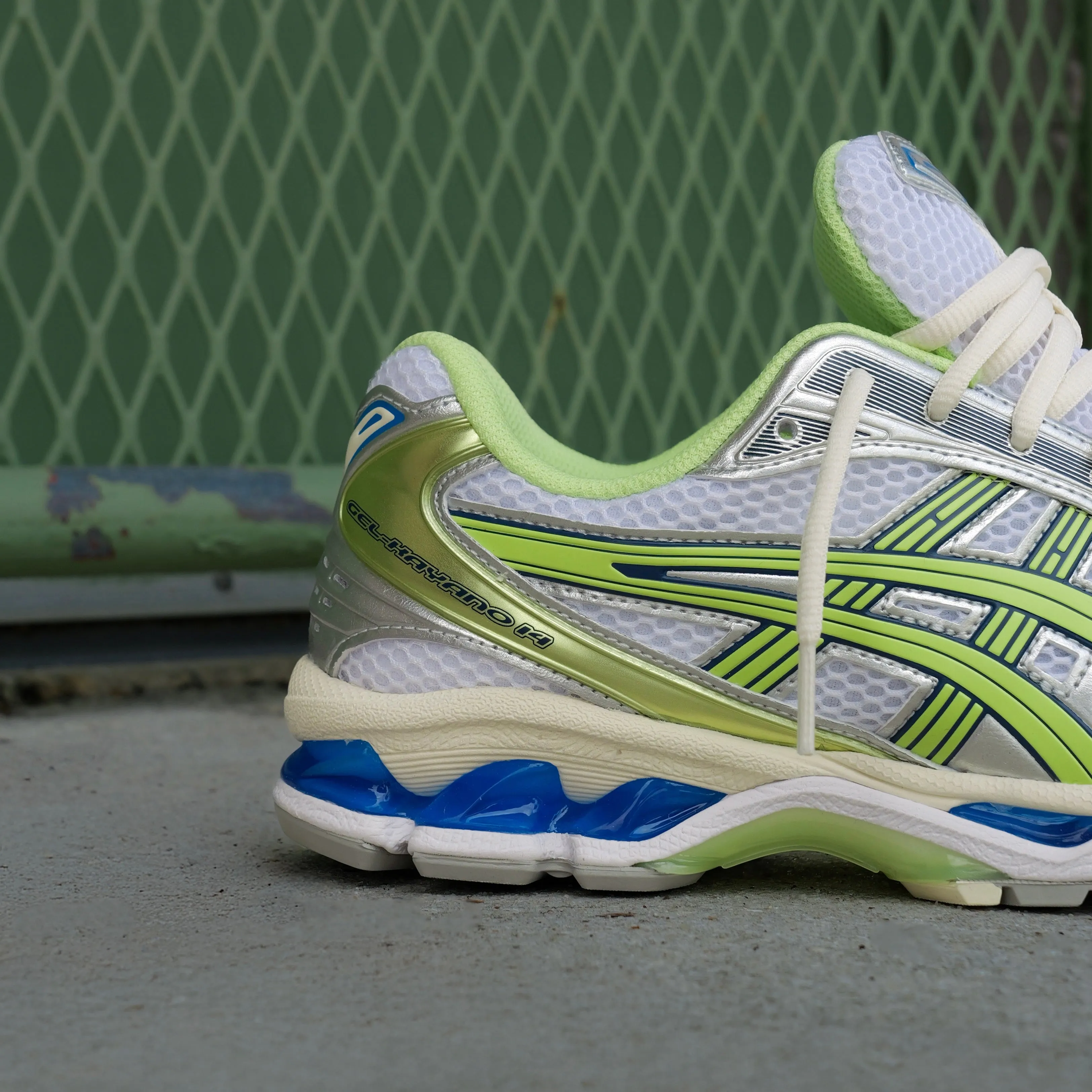 Mens Asics Gel-Kayano 14 (White/Lime Green) Reflective football players' protection