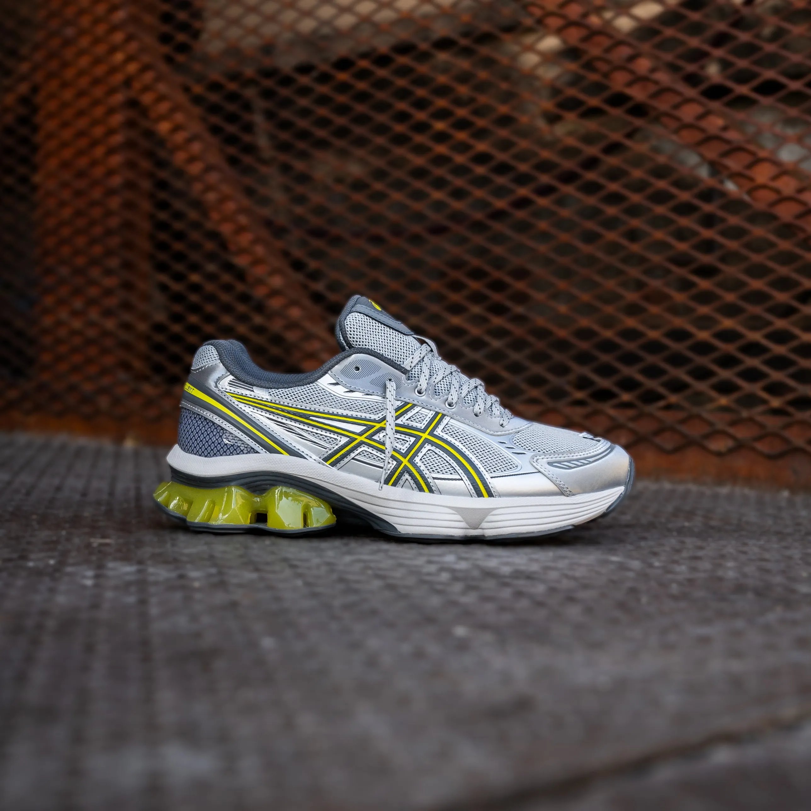 travel - convenient Iconic Ease Mens Asics Gel-Kinetic Fluent (Glacier Grey/Steel Grey)