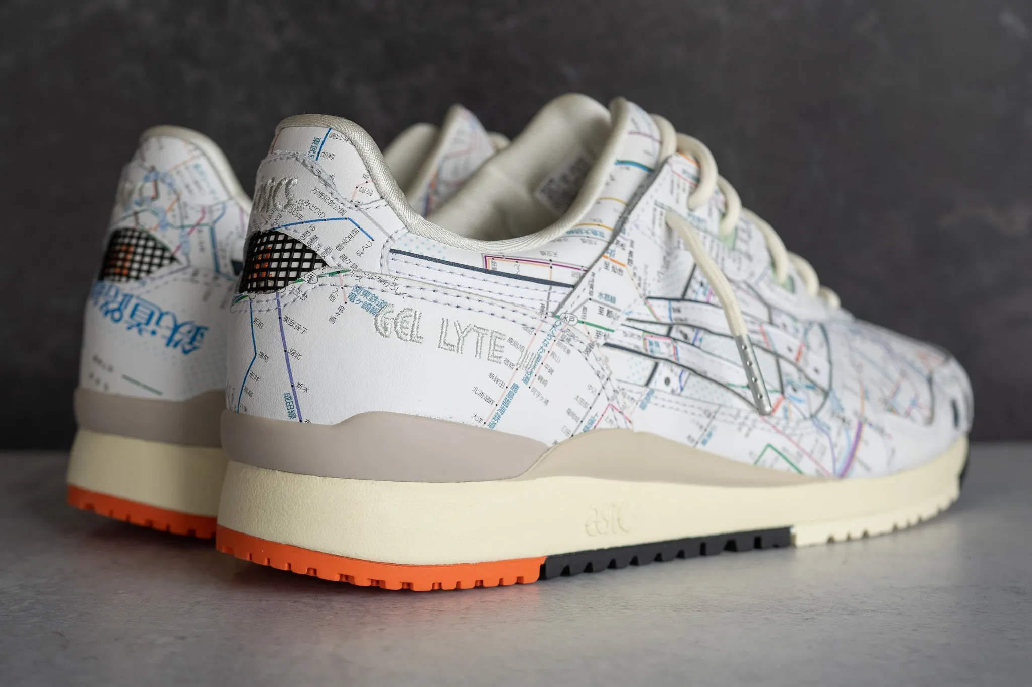 Mens Asics Gel-Lyte 3 TOKYO Subway Pack (White/Peacoat) embossed