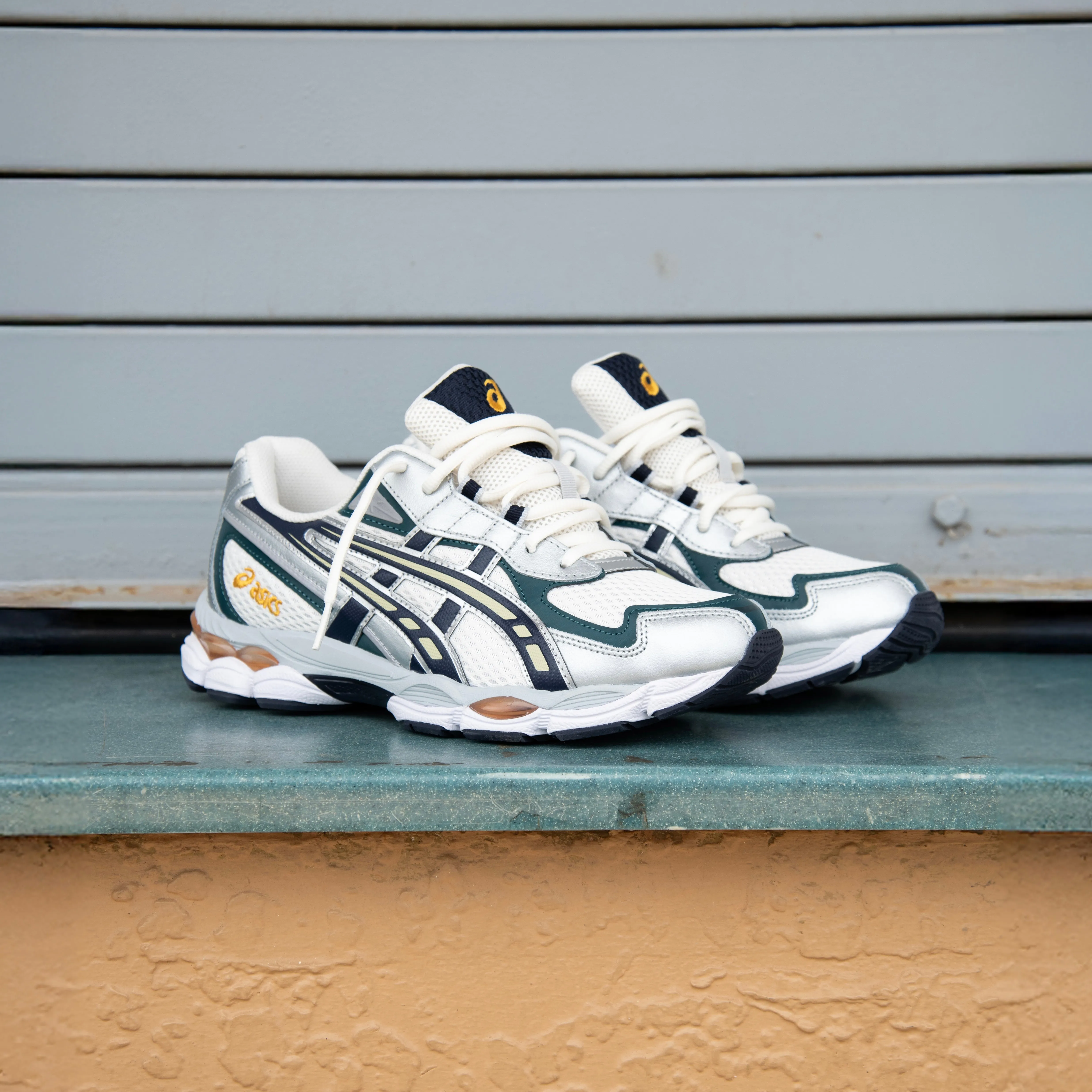 Distinctive breathability Mens Asics Gel-NYC 2055 (Cream/Midnight)