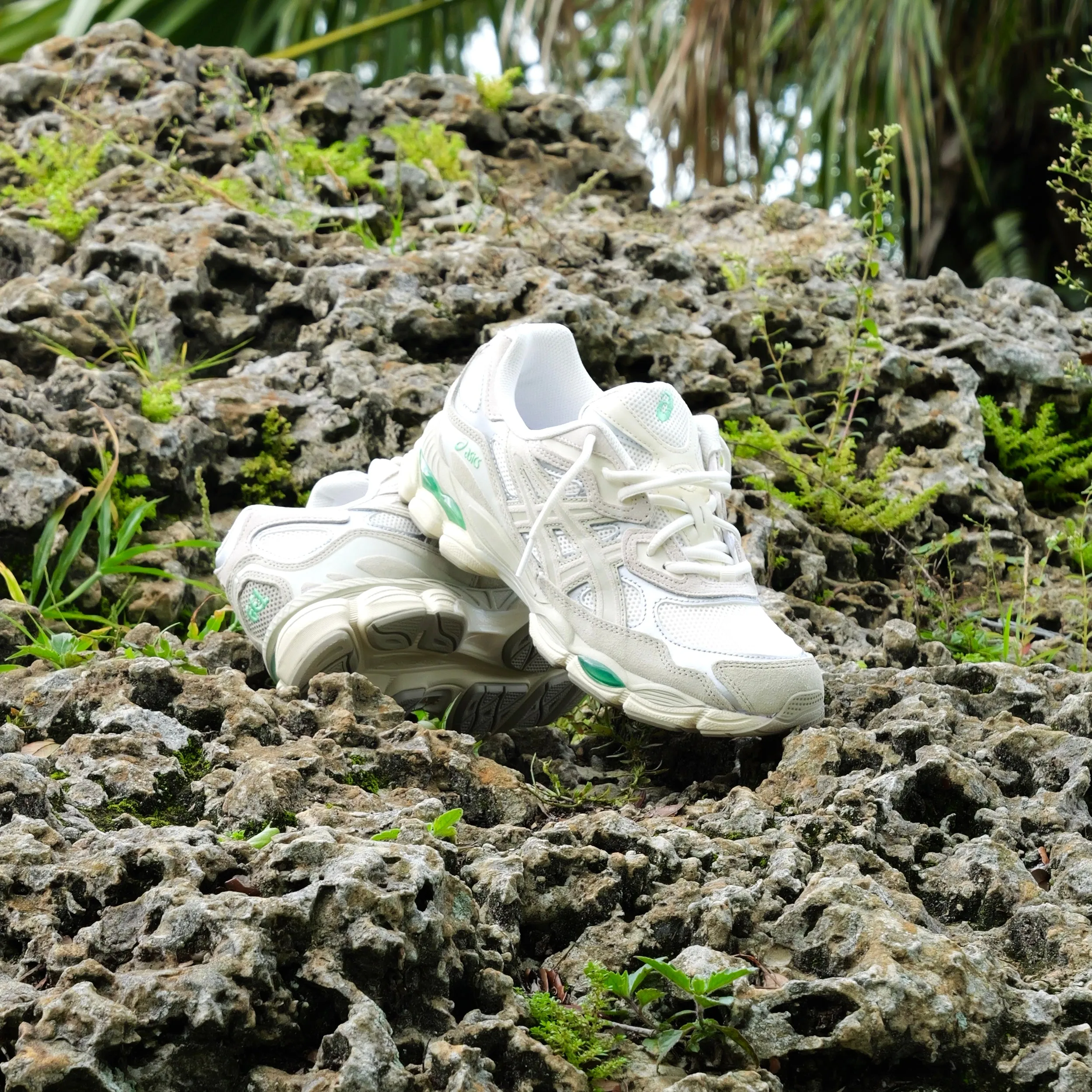 junior midsole - type Mens Asics Gel-NYC (Cream/Fossil)