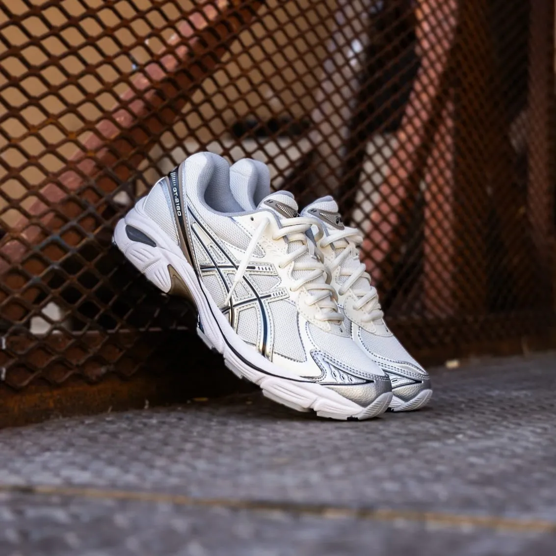 shortest Mens Asics GT-2160 (Cream/Greige)