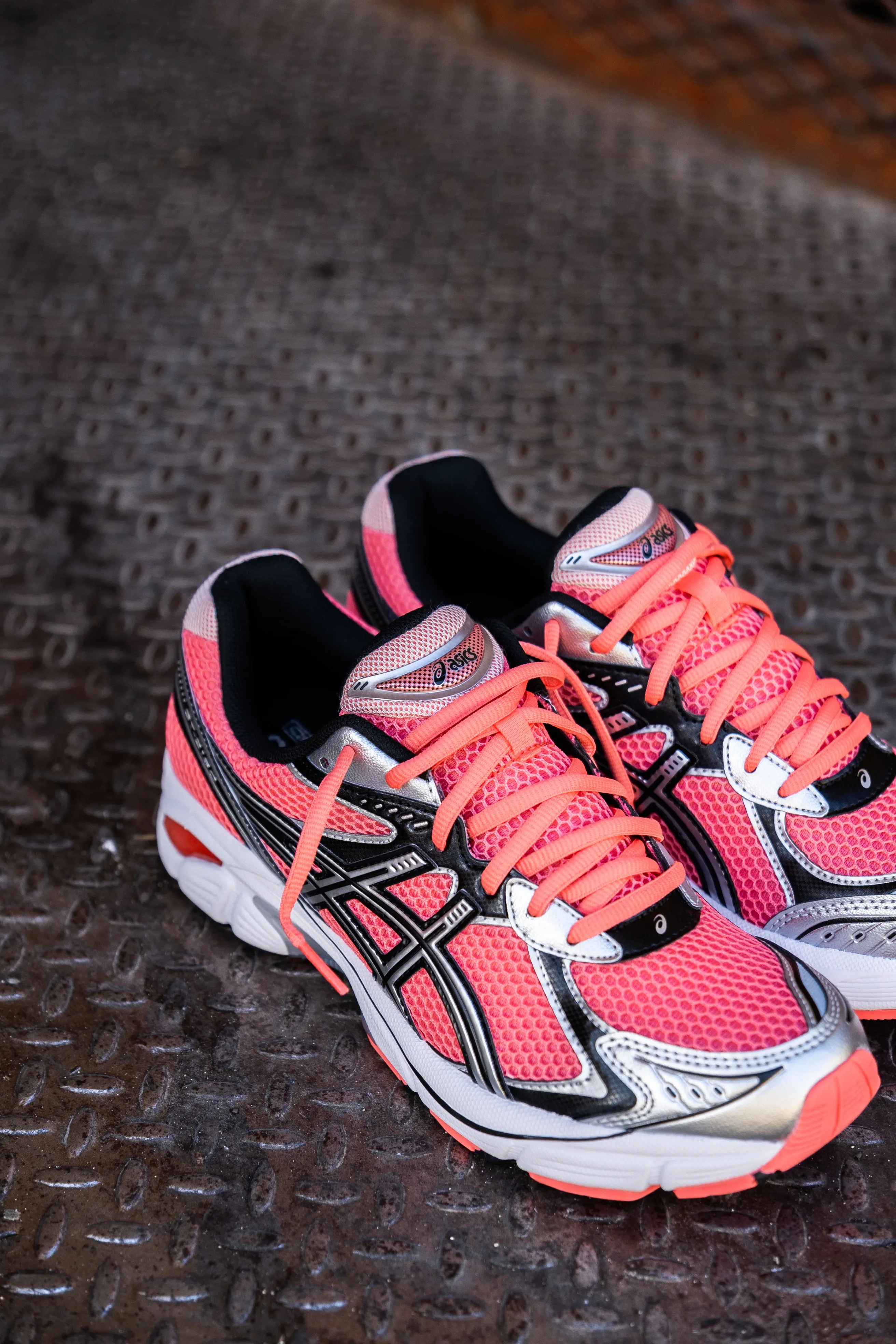 Practical Design heeled Mens Asics GT-2160 (Papaya/Pure Silver)