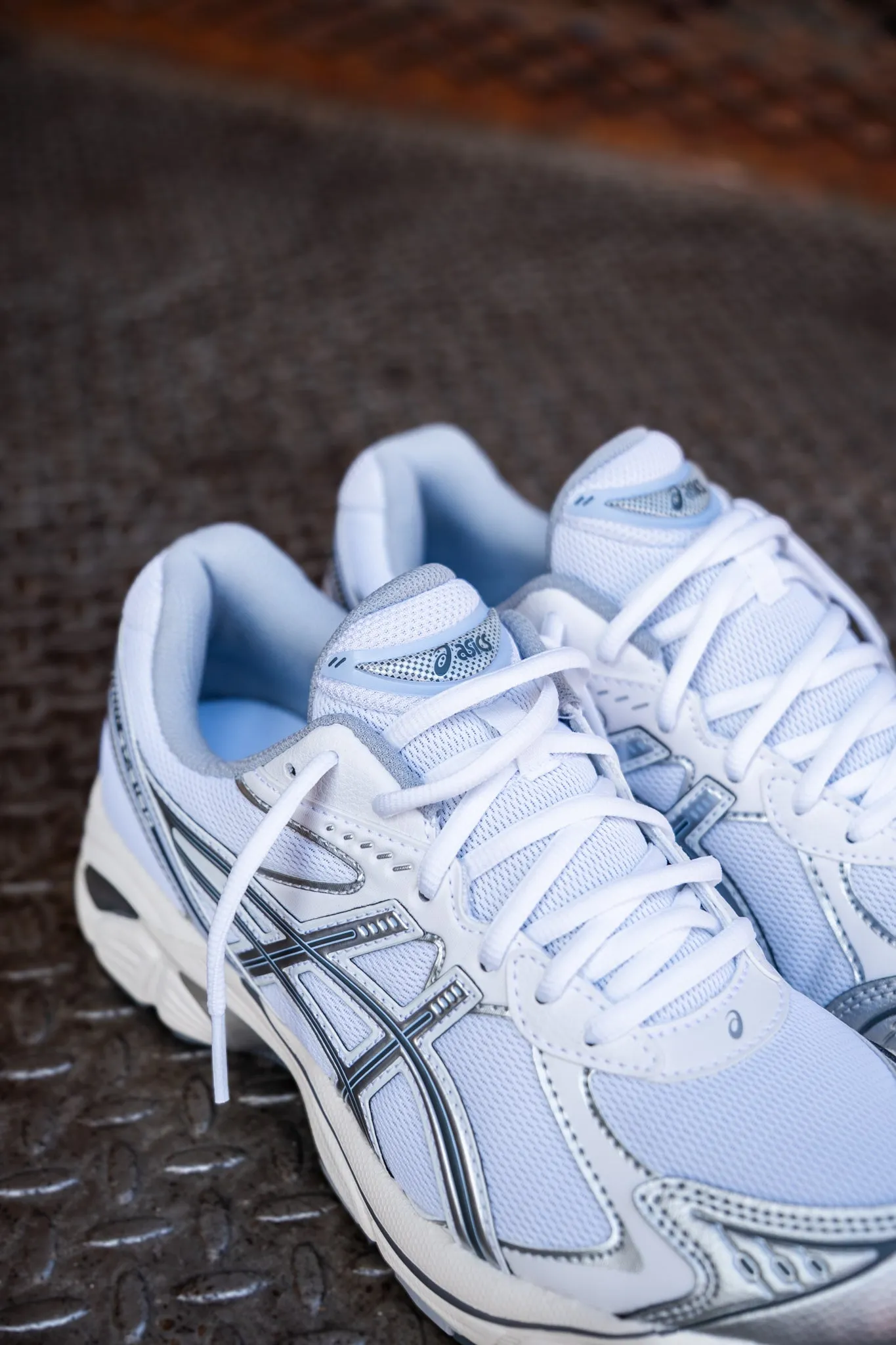 Mens Asics GT-2160 (White/Blue Fade) Cushioned Midsole mid - top