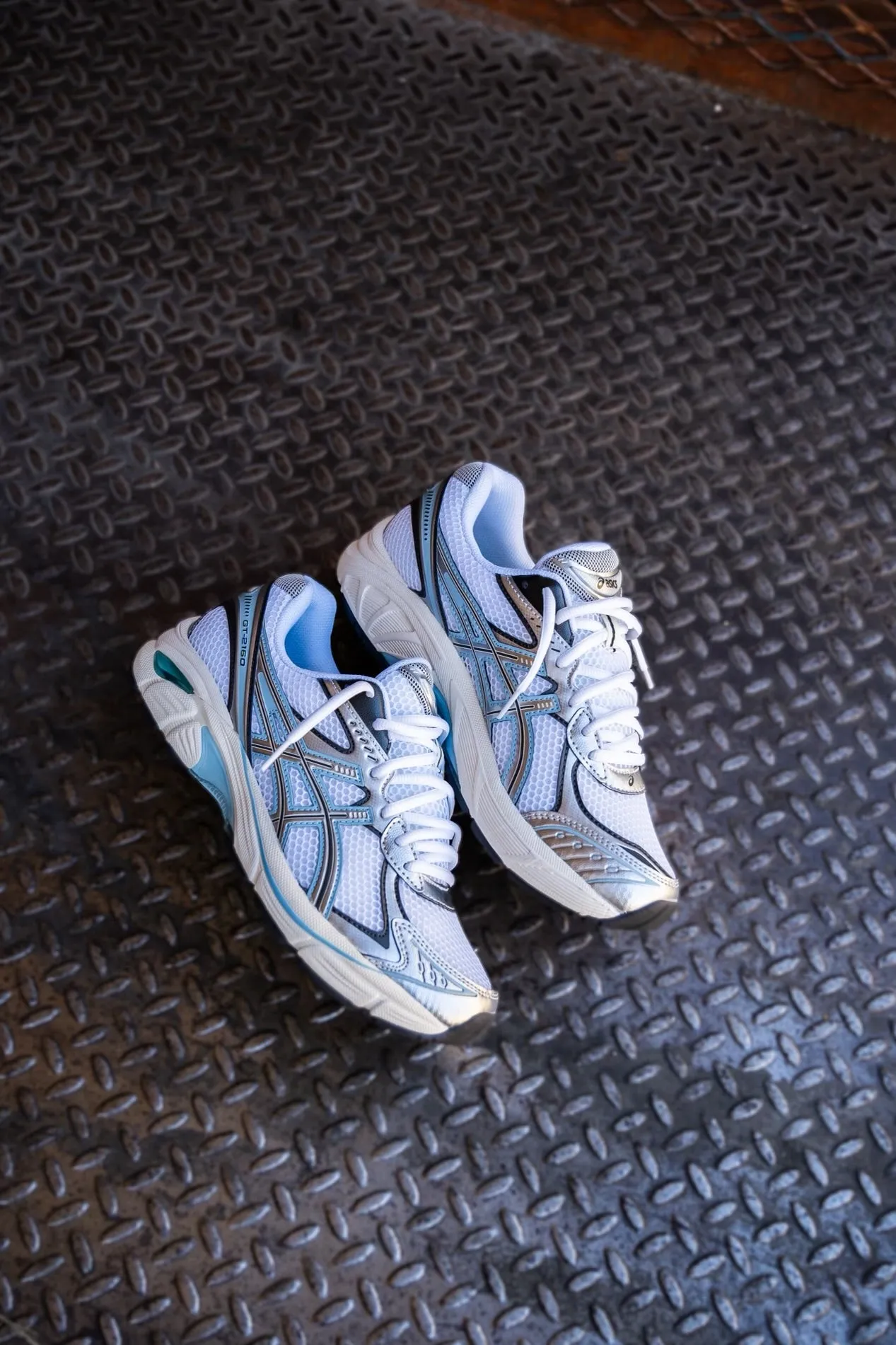Perfect Fit Mens Asics GT-2160 (White/Pure Silver/Light Blue)