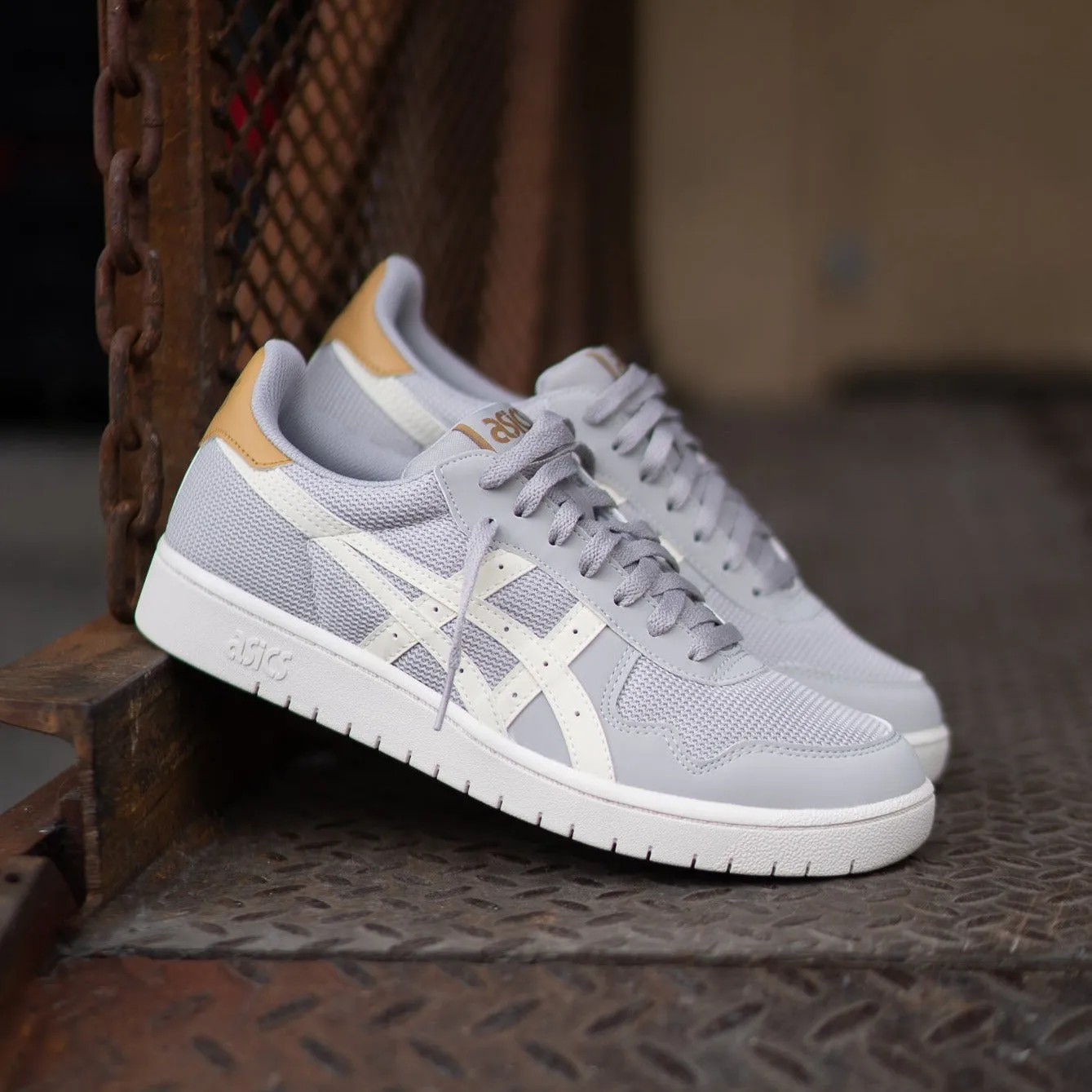 Bulky group trip Mens Asics Japan S (Oyster Grey/Birch)