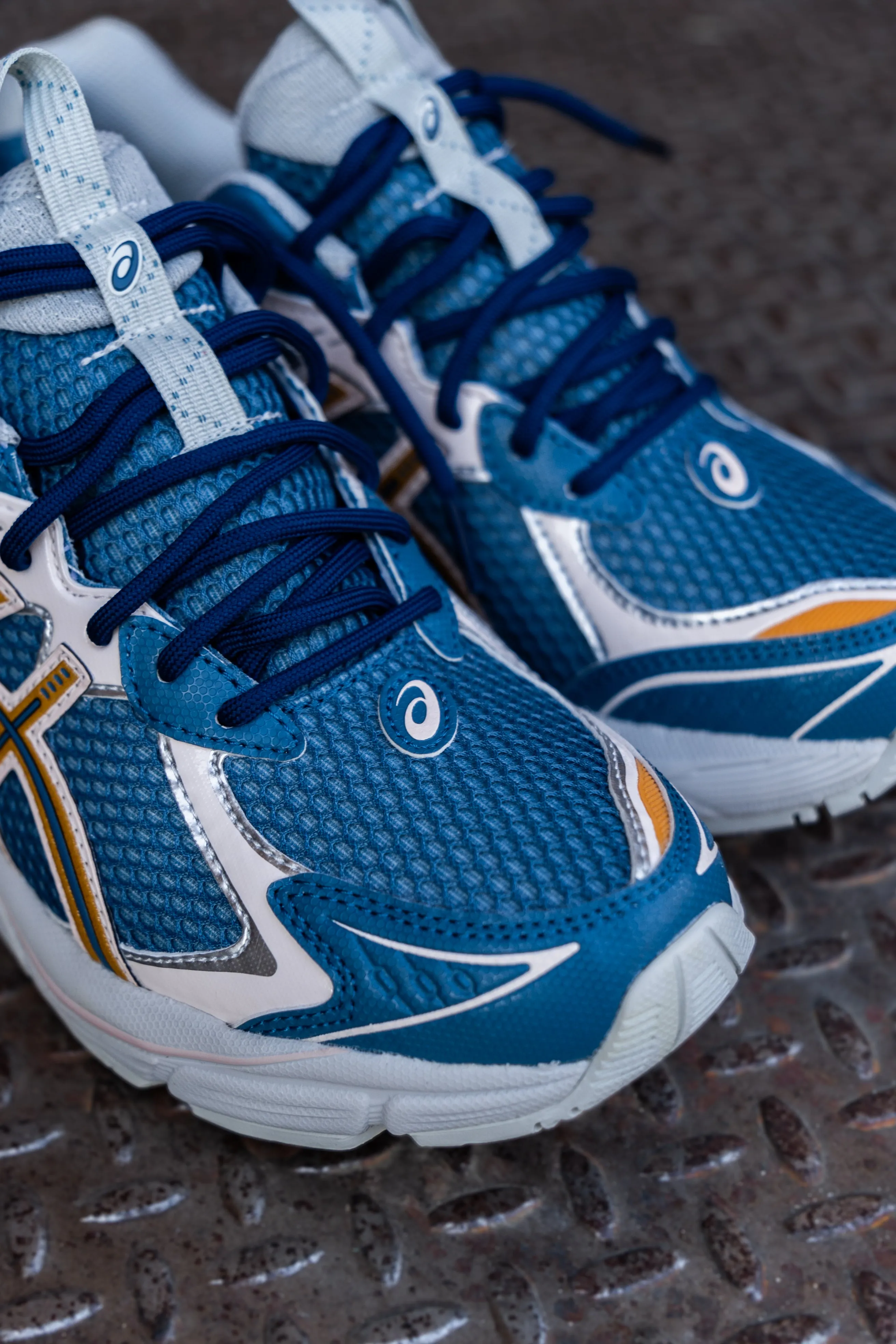 Shock-absorbent wear Mens Asics UB8-S GT-2160 (Azure/Pure Gold)