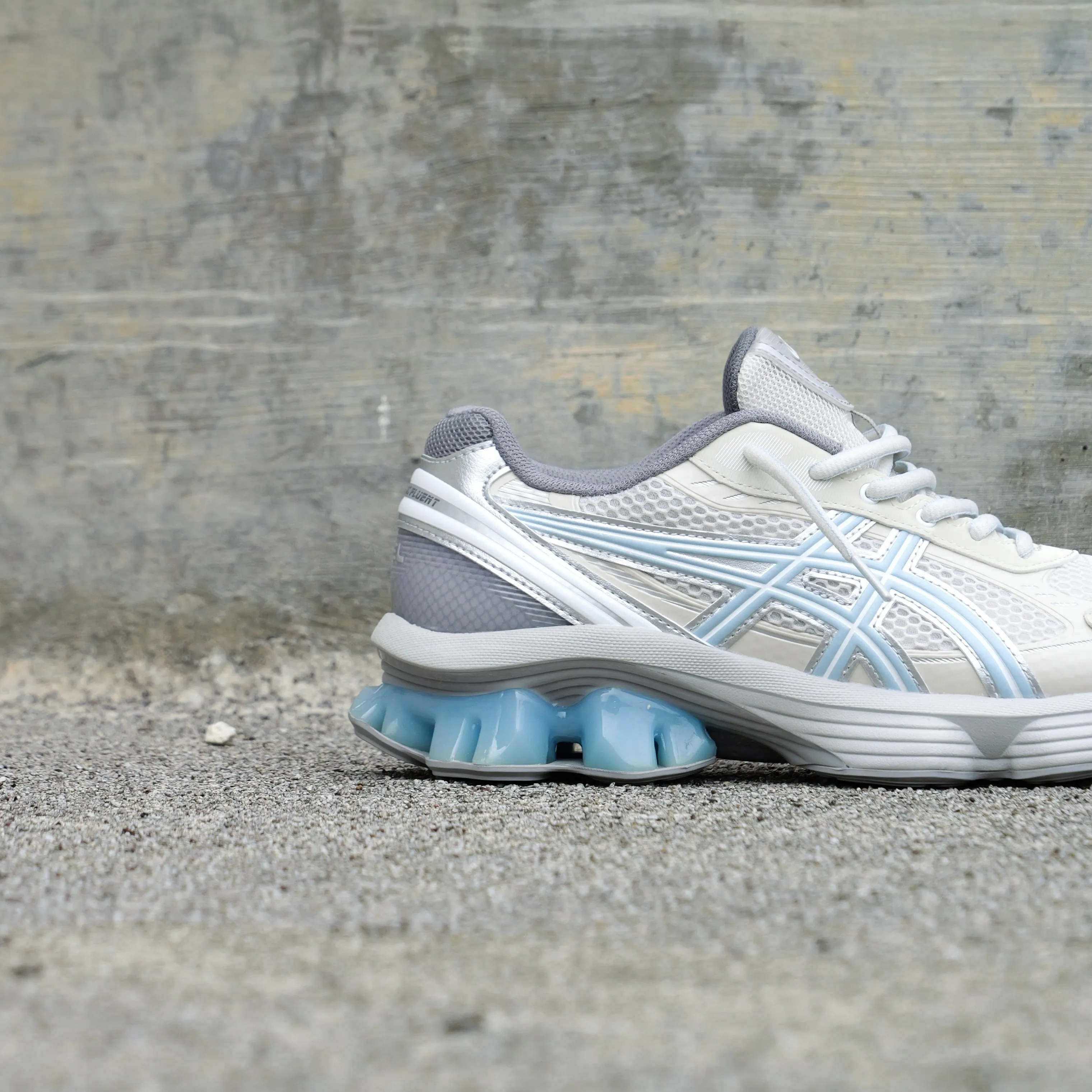 Mens Asics x EMMI Gel-Kinetic Fluent (Cream/Soft Sky) professional athletes' gear Budget