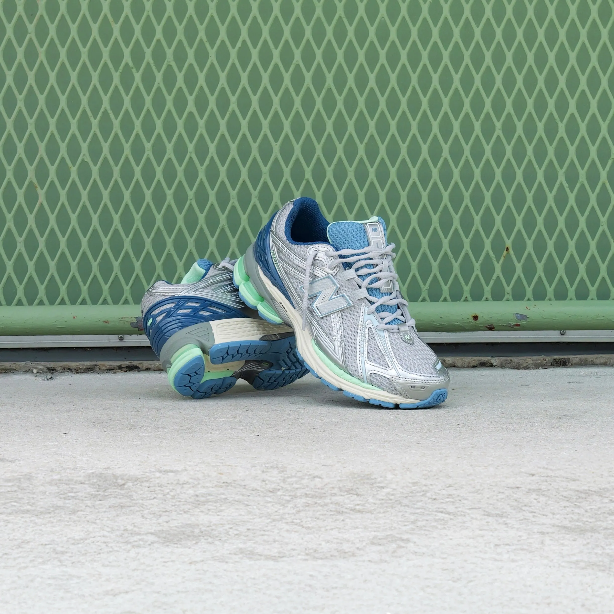 knee - high Enhanced comfort Mens New Balance 1906 (Silver Metallic/Still Water) U1906RCR