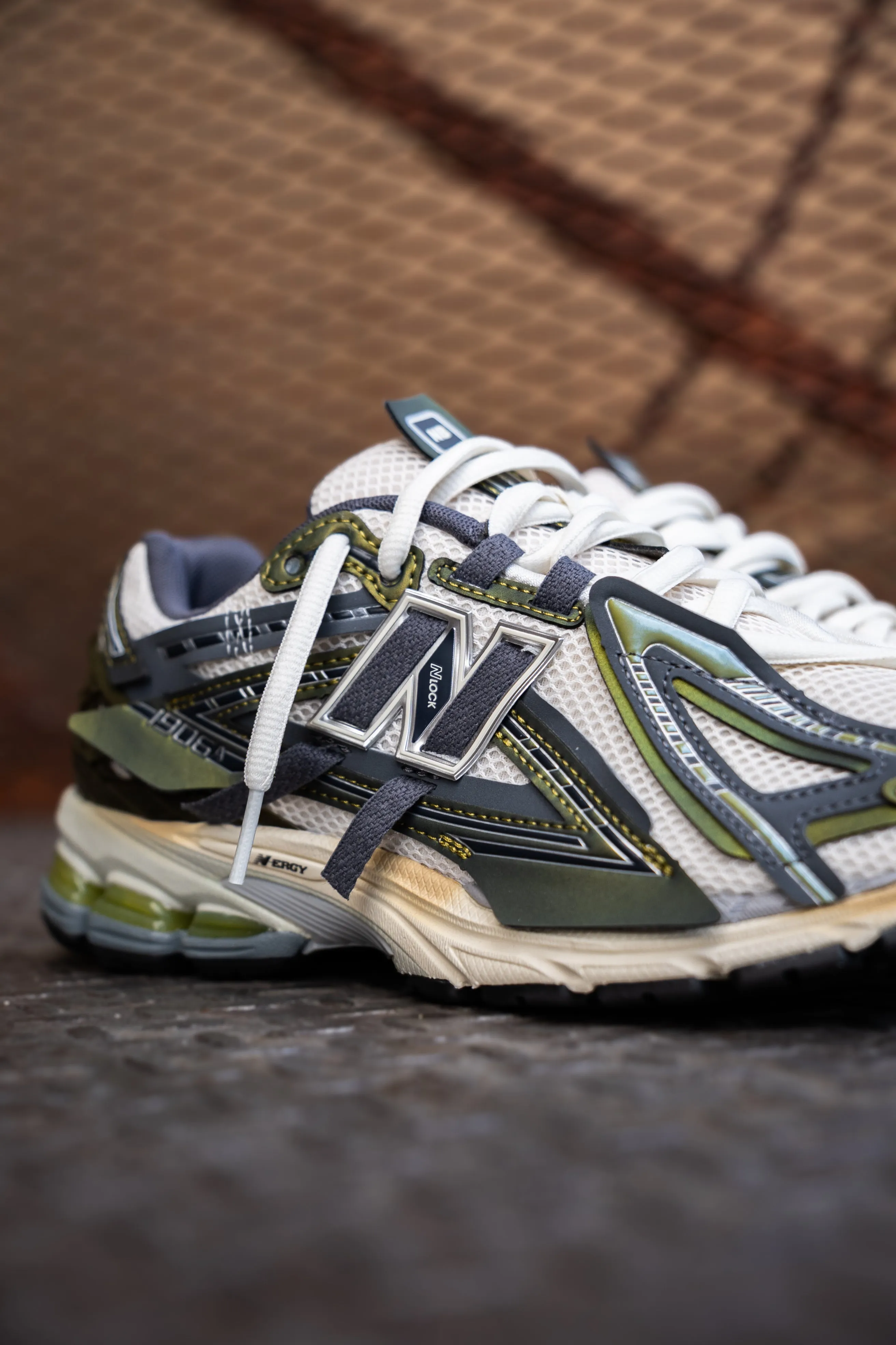 microfiber Short Mens New Balance 1906A (Olive Juice) - U1906ANC