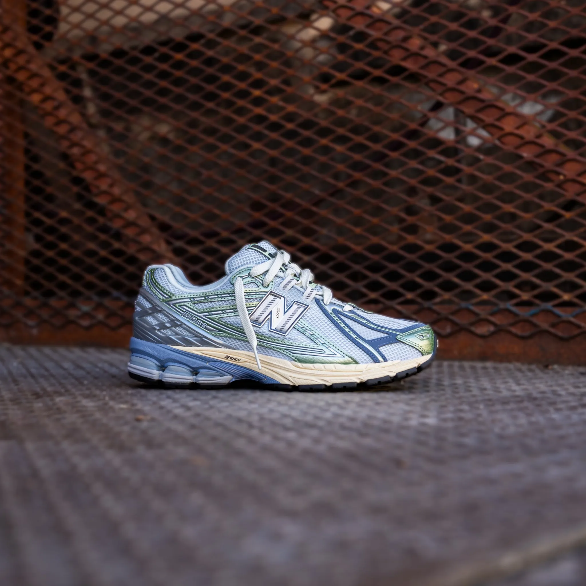 Mens New Balance 1906R (Metallic Green/Blue) - U1906RNE Ballet Flats