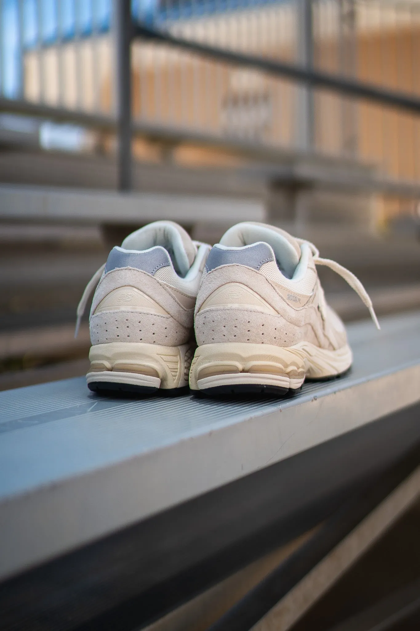 Robust Mens New Balance 2002R (Beige) - M2002RCC