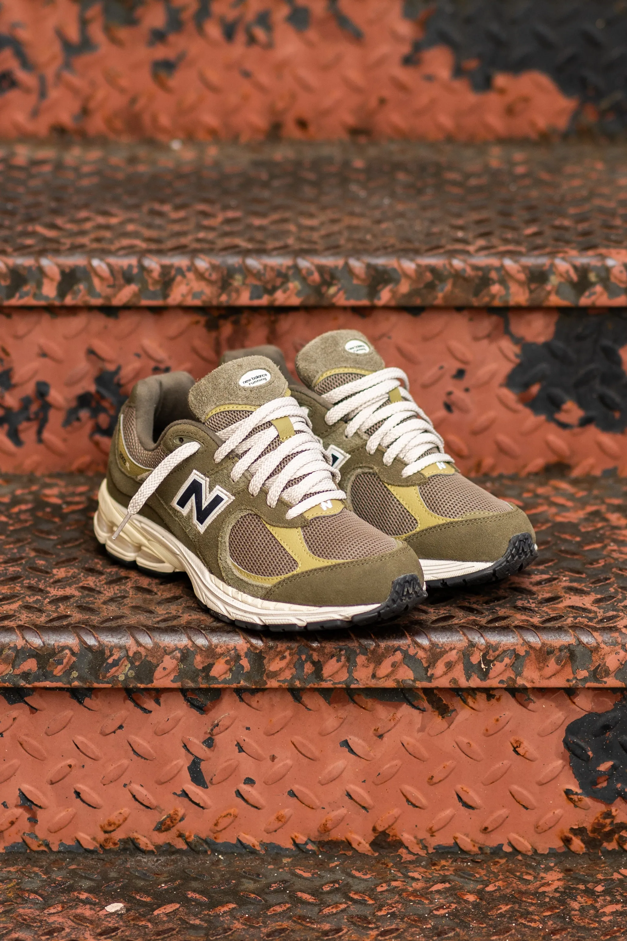 Mens New Balance 2002R (Green/Green) - M2002RZD Ultra-soft piece