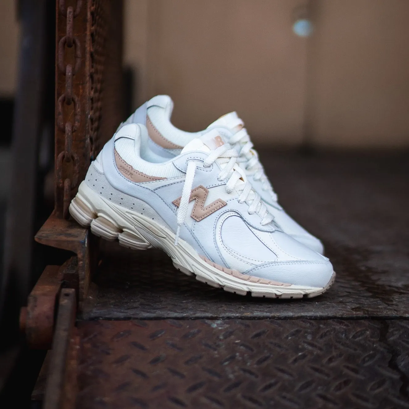 Mens New Balance 2002R (Vachetta) - M2002RVF slip - on style