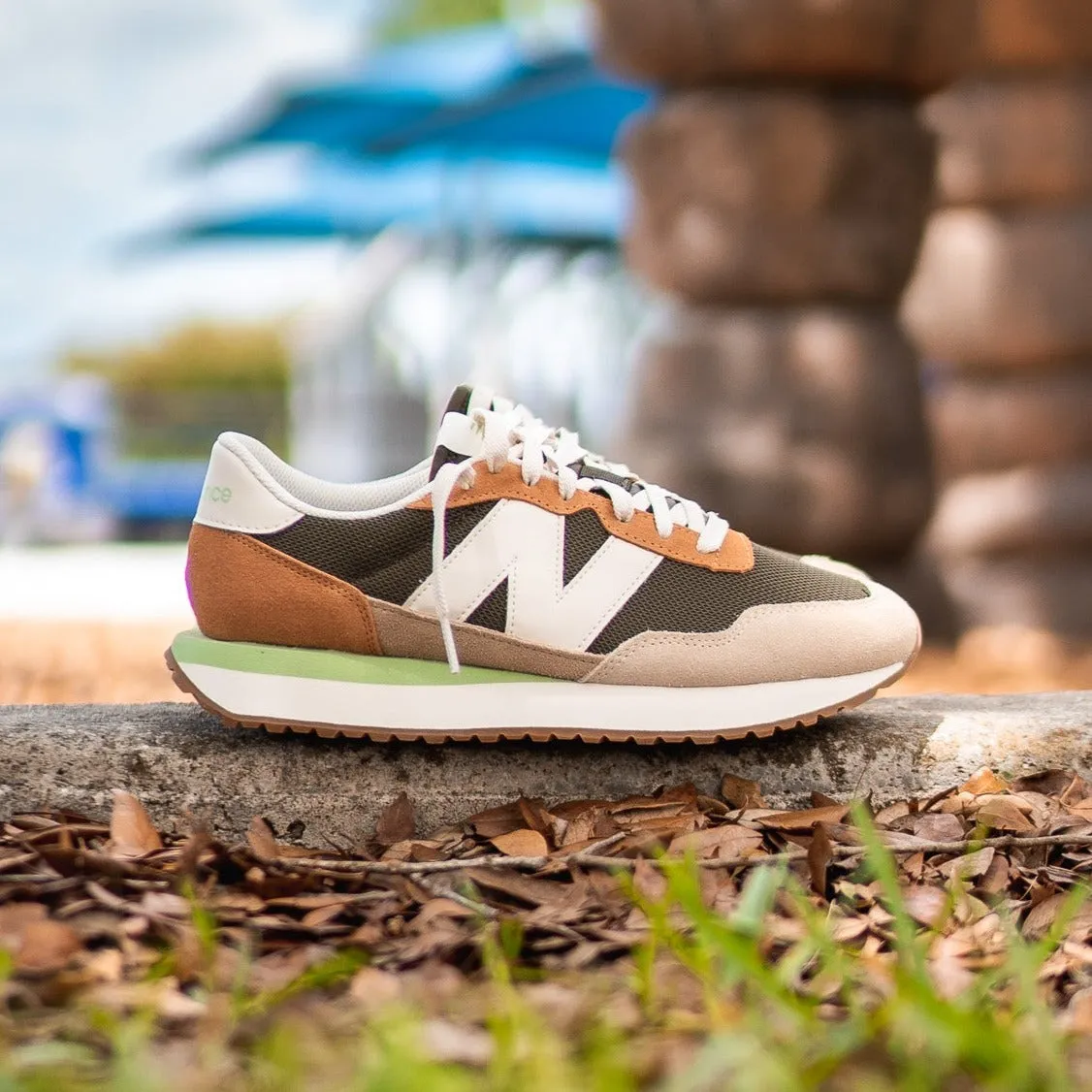 Metallic Mens New Balance 237 (Oakwood) - MS237AH