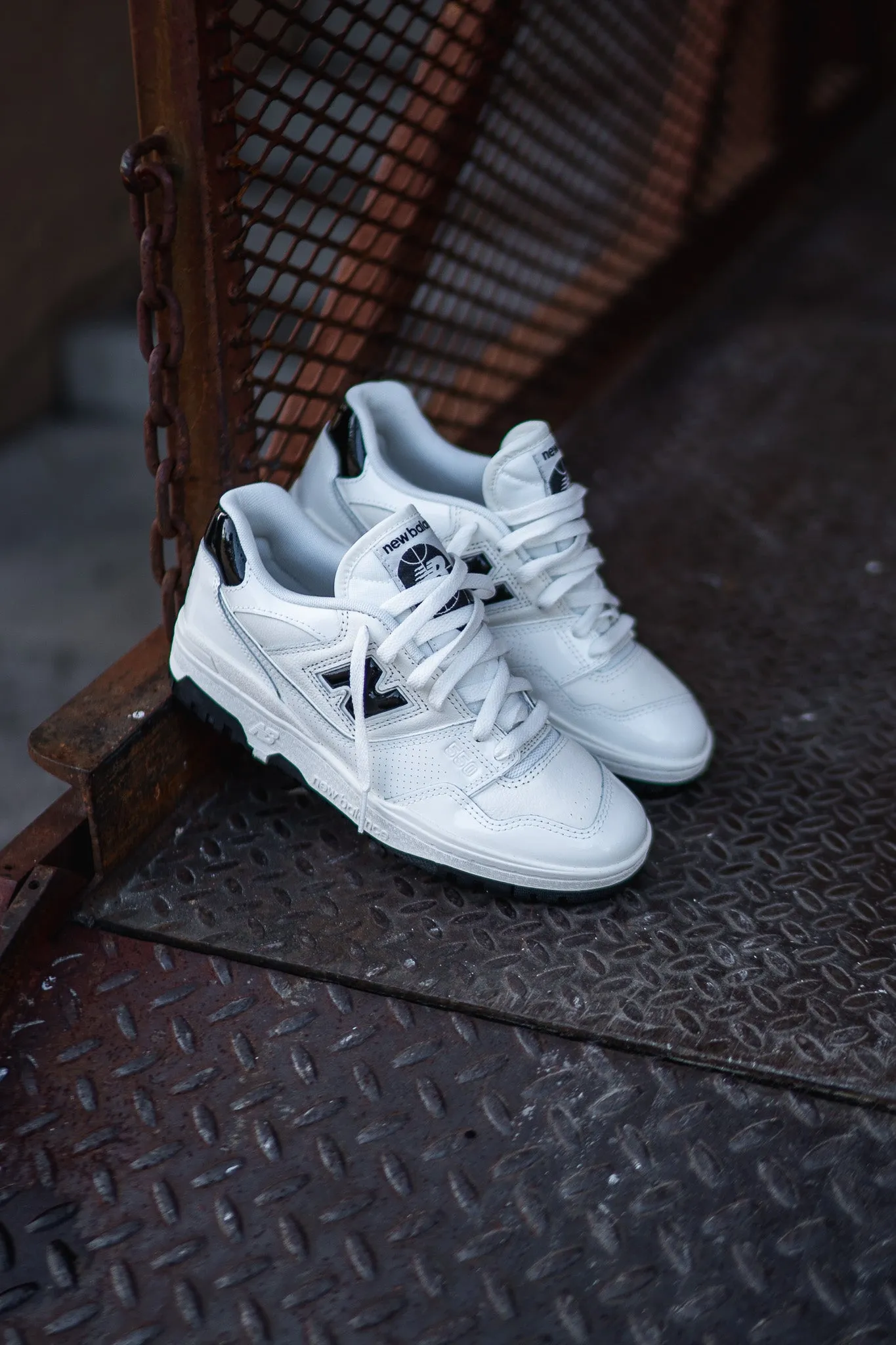 Mens New Balance 550 (White/Black) - BB550YKF Impact-absorbing durability