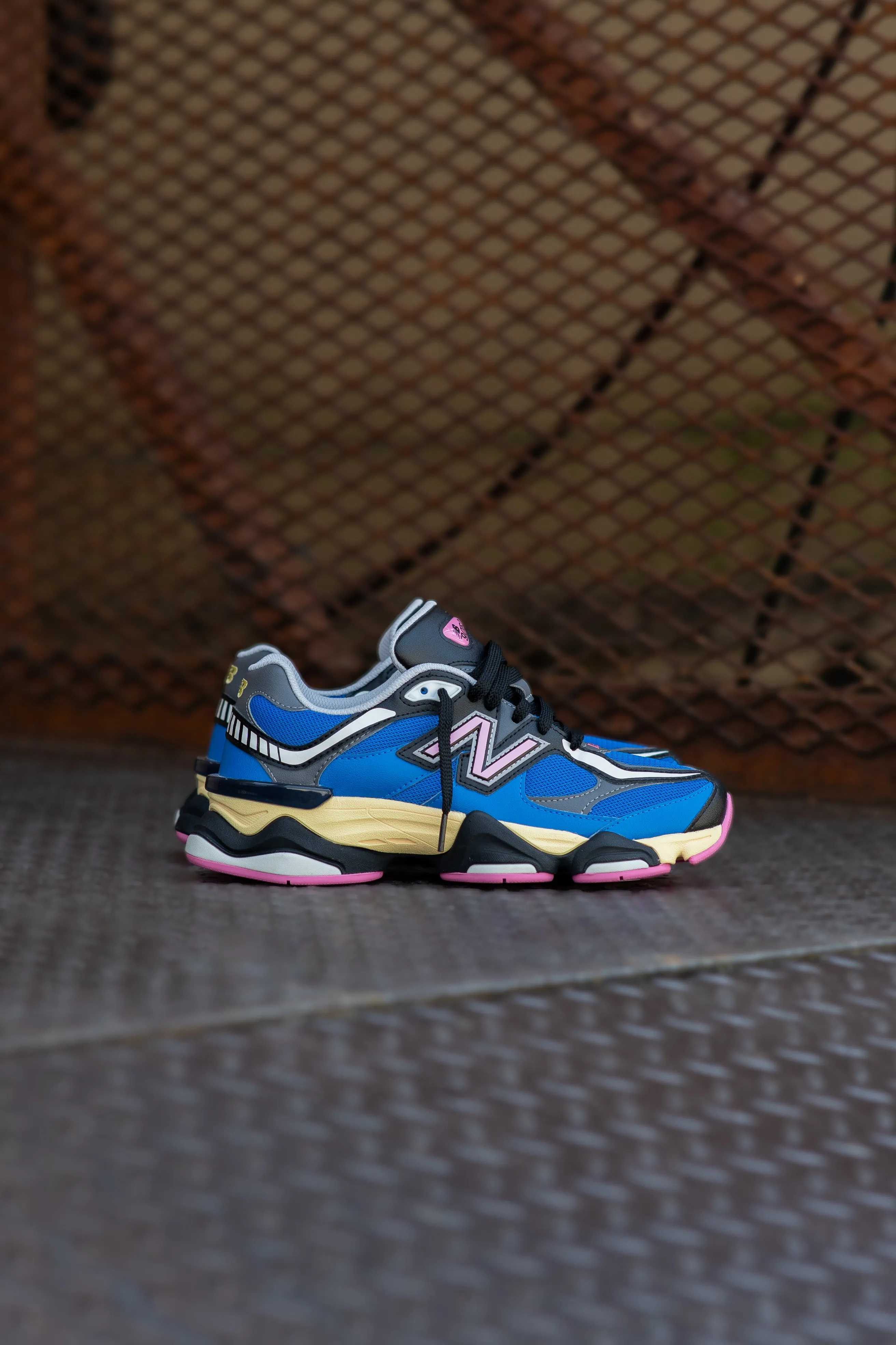 attention-grabbing Mens New Balance 9060 (Blue Oasis) - U9060BPO