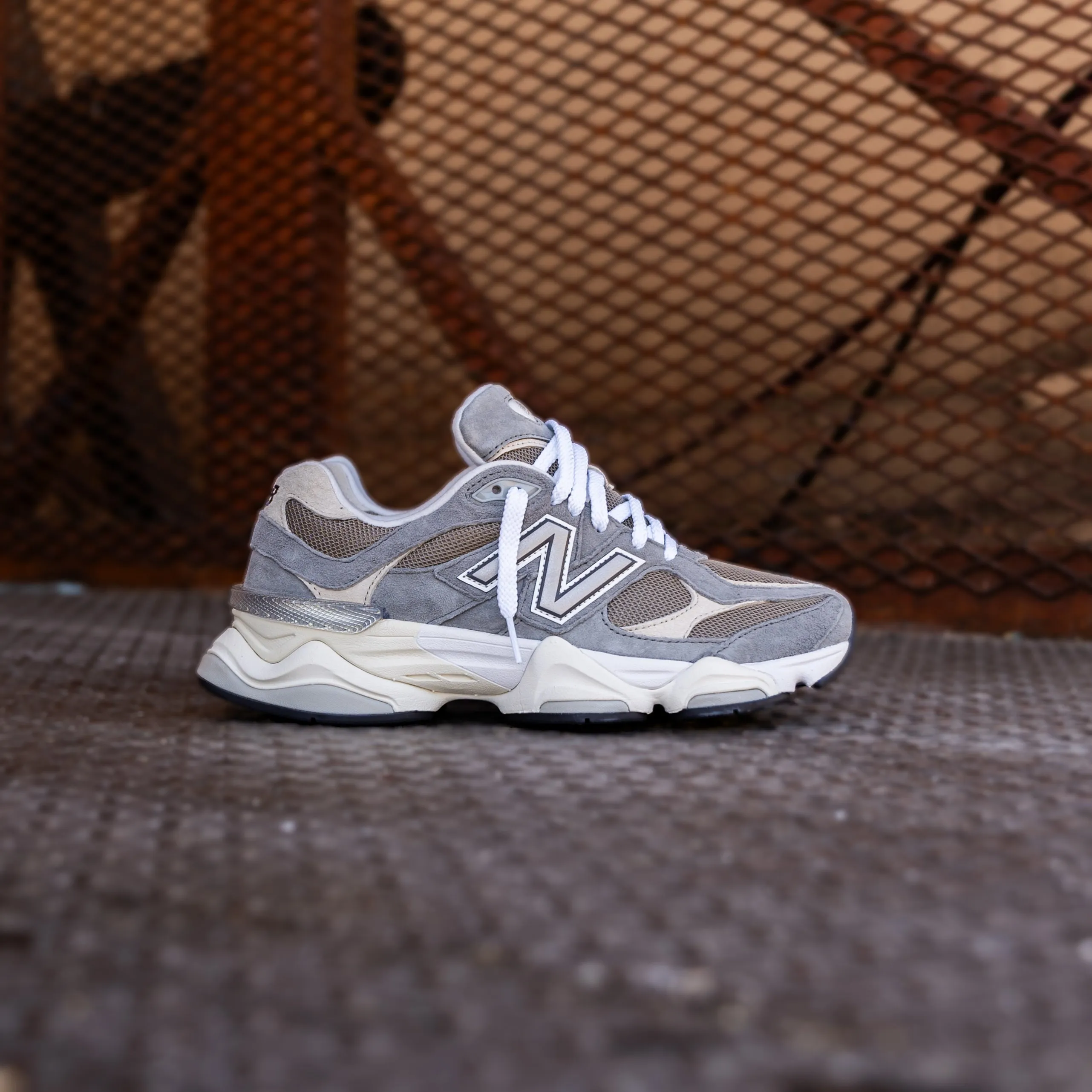 Mens New Balance 9060 (Grey/Brown) - U9060LBA thrilling Adaptive Style