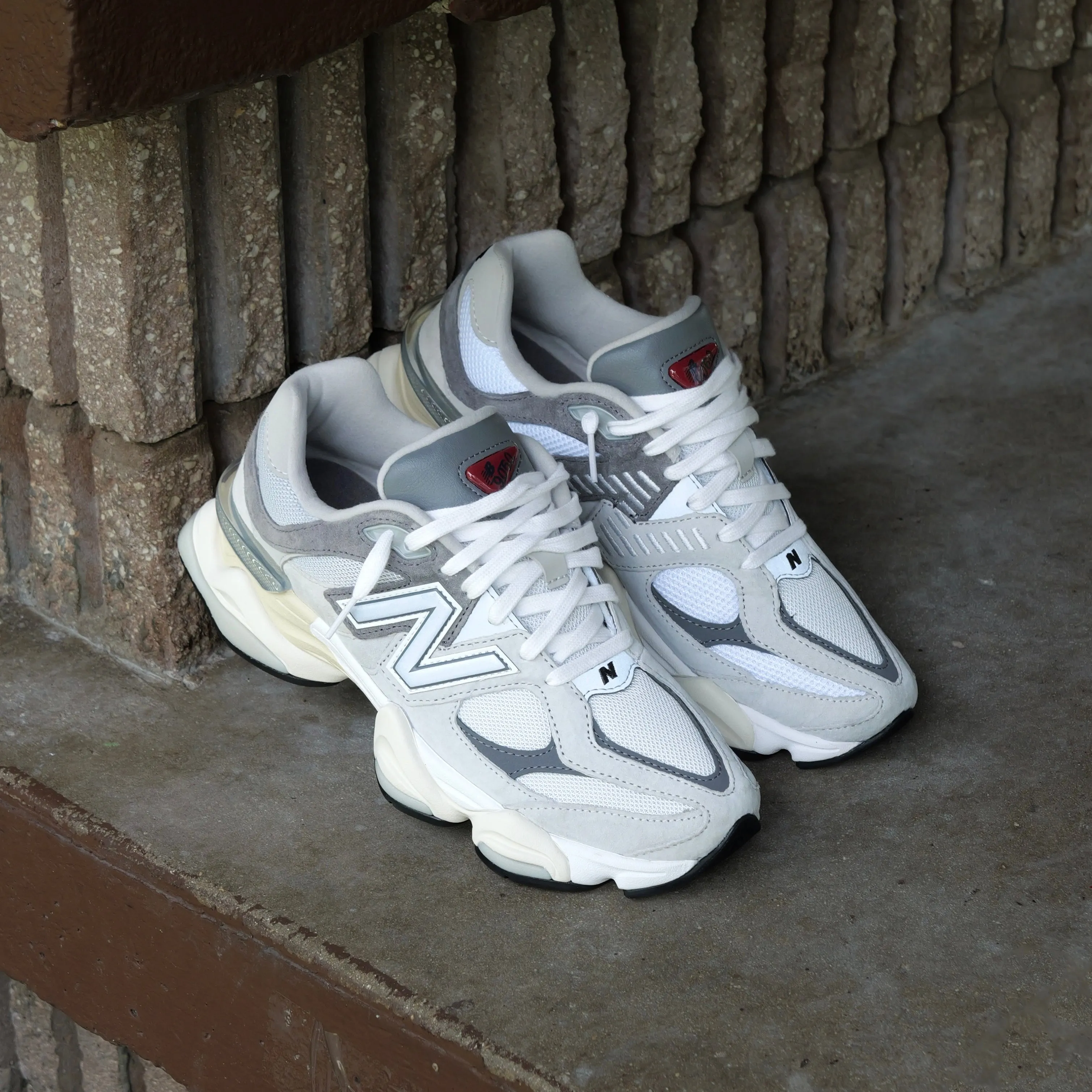 Mens New Balance 9060GRY (Grey/Grey) Sculpted wear Athletic Fit