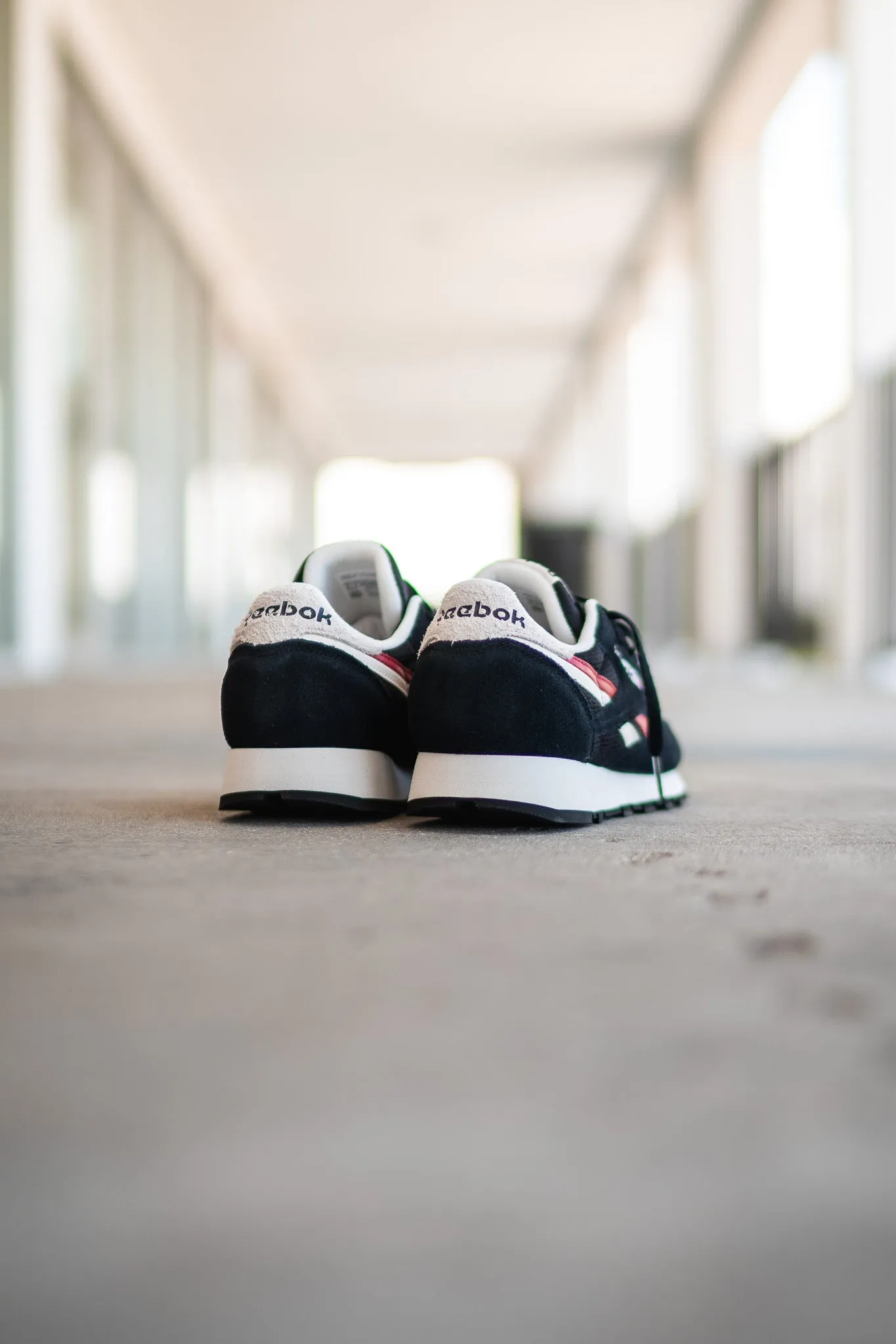 slip-resistant Classy stability Men's Reebok Classic Leather (Core Black/Red)