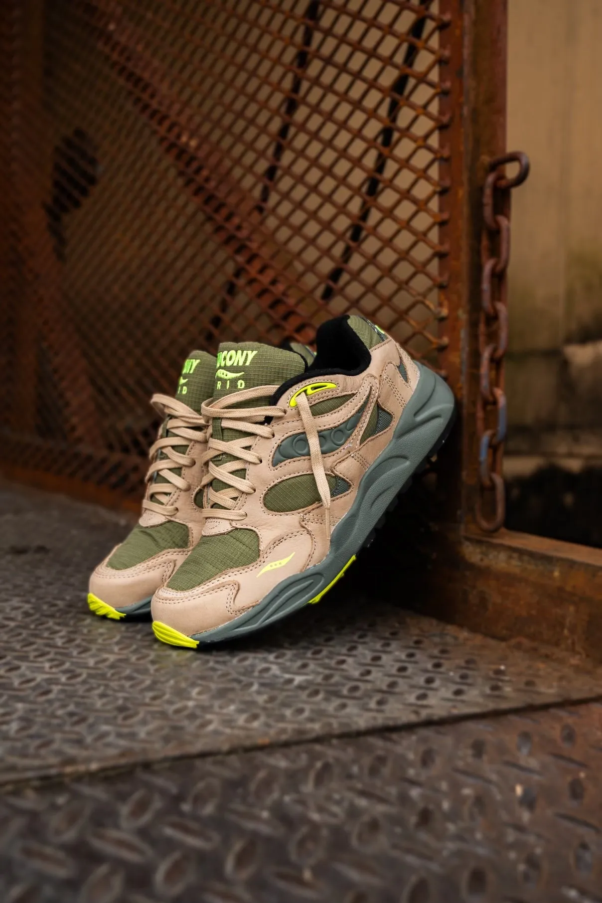 Mens Saucony Grid Shadow 2 Premium (Avocado/Volt) arch - support - level