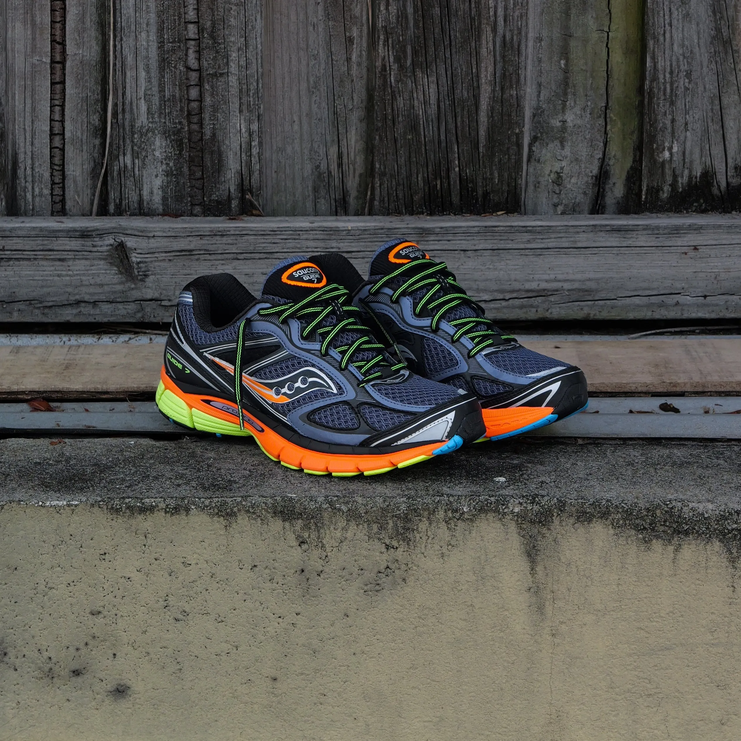 Reliable flair Mens Saucony ProGrid Guide 7 (Grey/Multi)