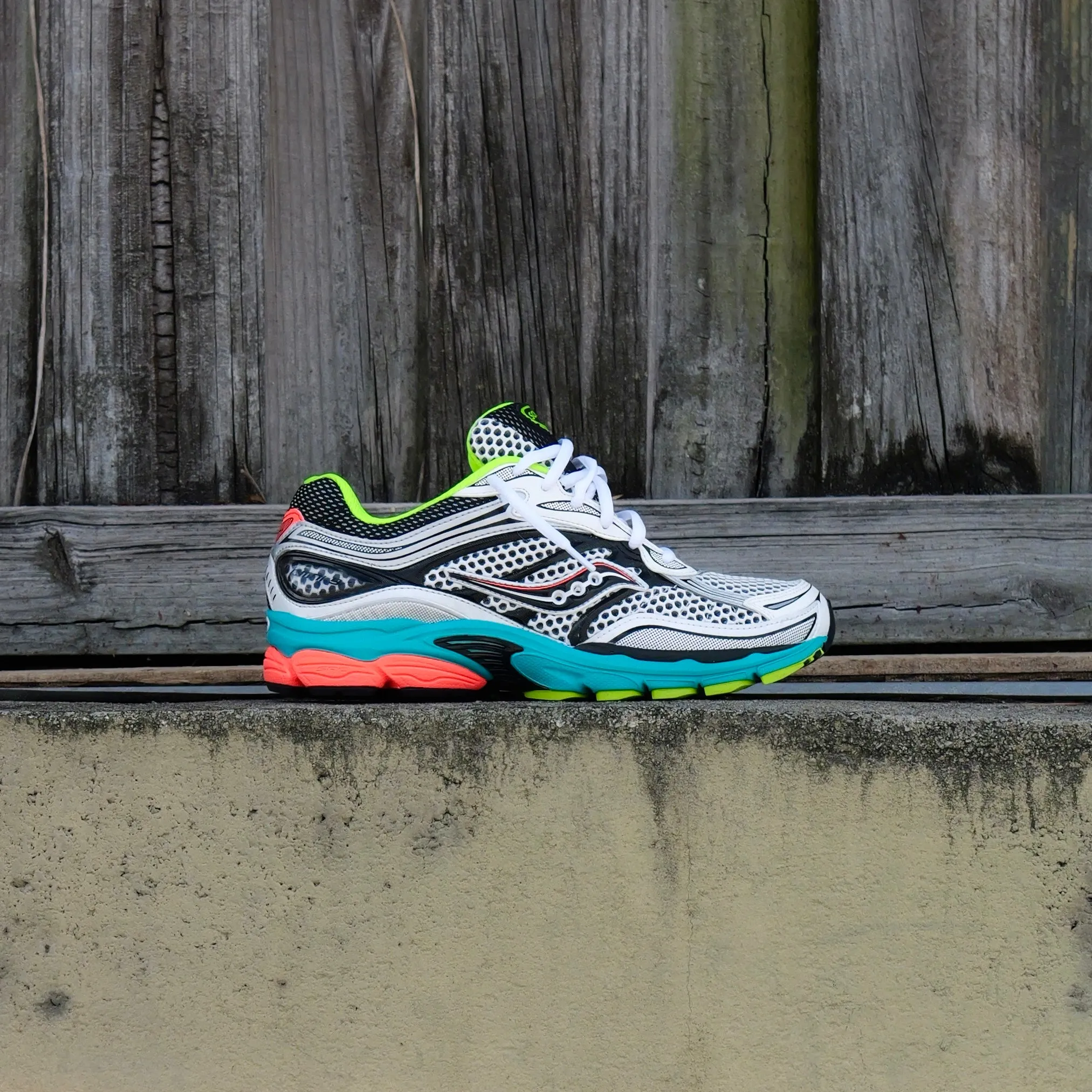 ankle boots Mens Saucony ProGrid Omni 9 (Silver Mutant)