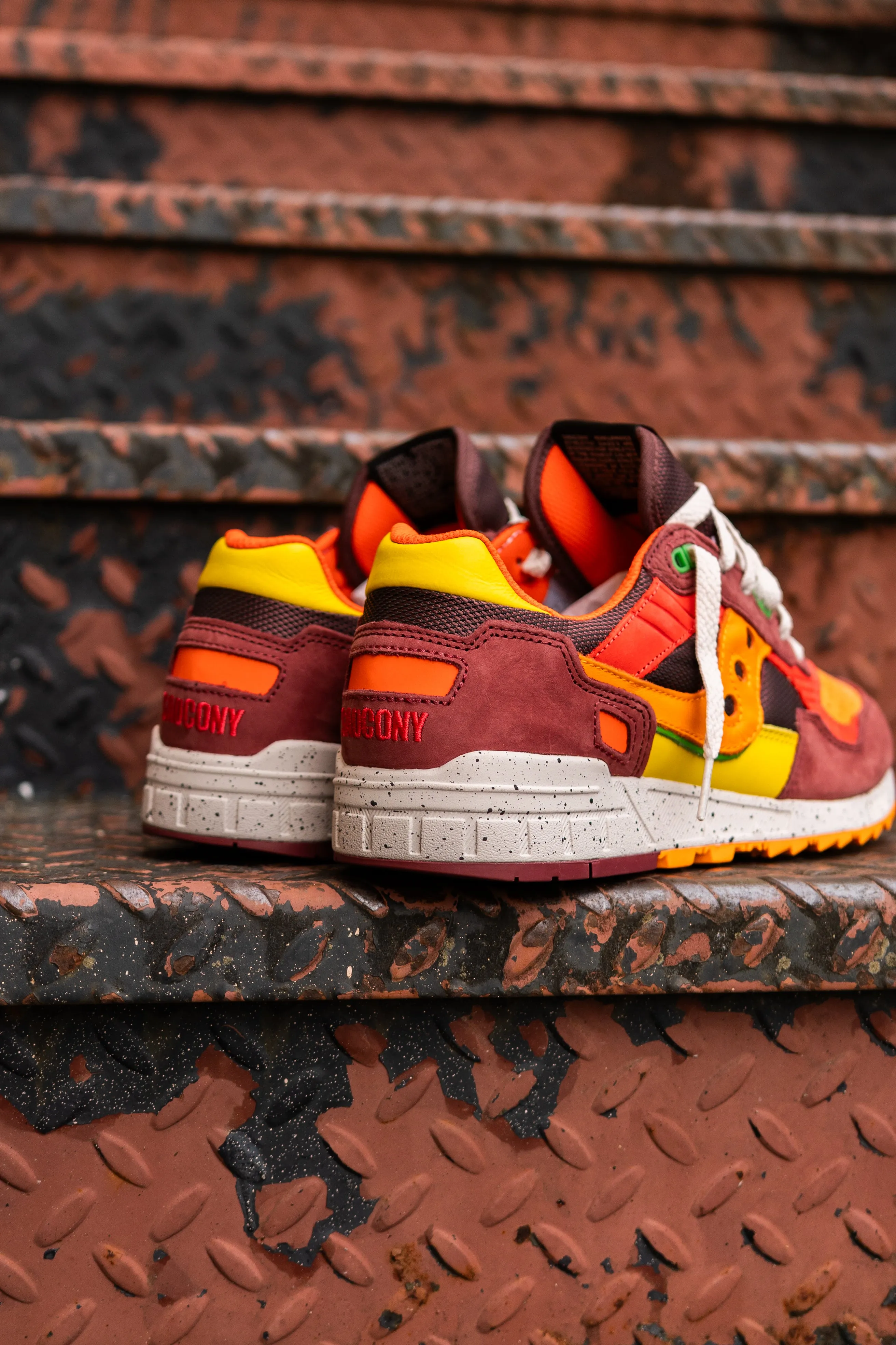 Soft track and field athletes - specific functions Mens Saucony Shadow 5000 (Multi Bariole)