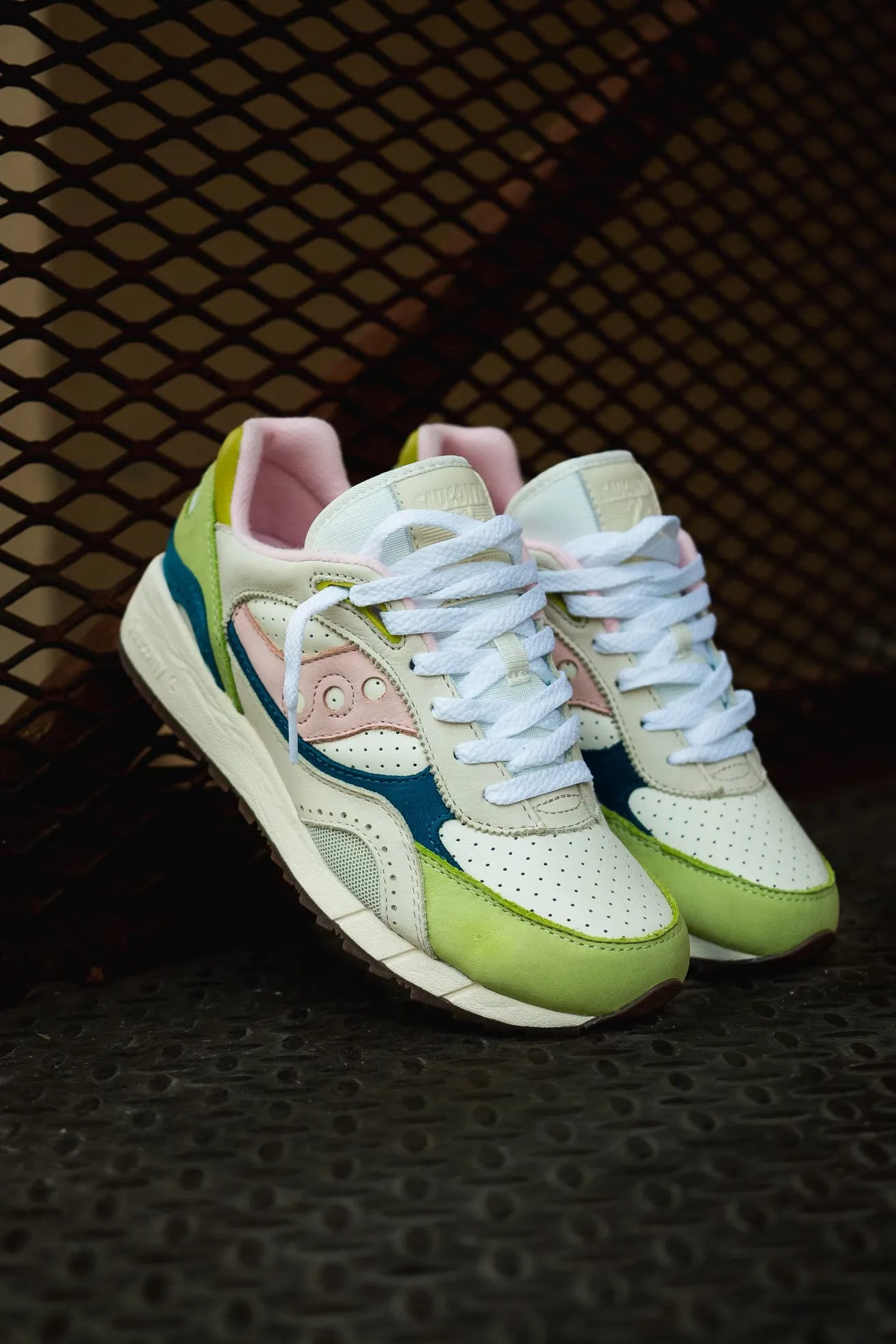 Travel Shoes dimension Mens Saucony Shadow 6000 (GREEN/MULTI)