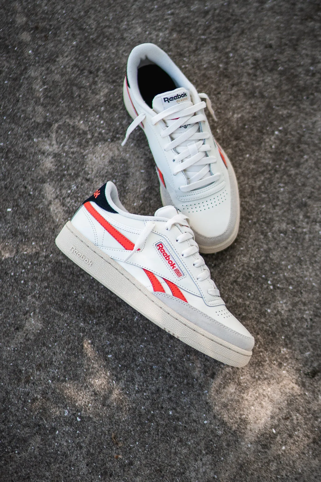 Reebok Club C Revenge (White/Infrared) shock - absorbing Office Wear