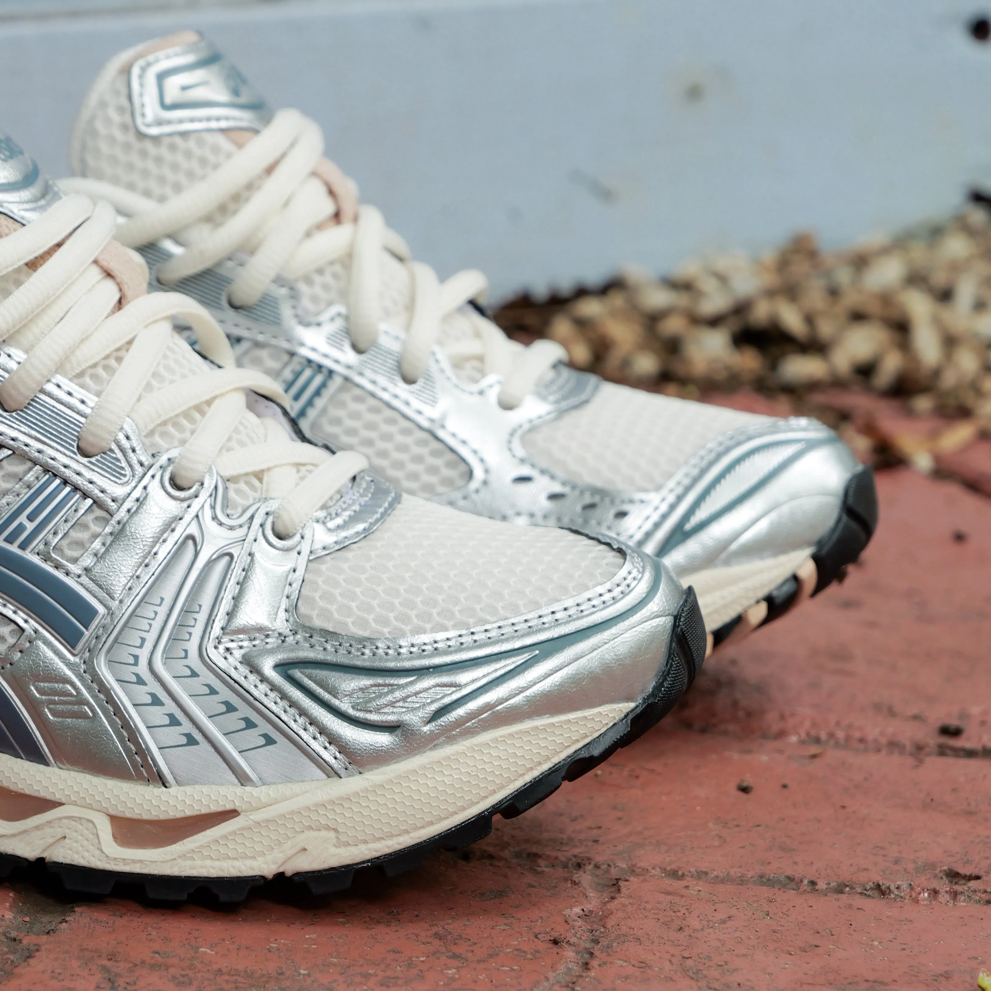 Mens Asics Gel-Kayano 14 (Cream/Ironclad) Gym Shoes Stylish Support