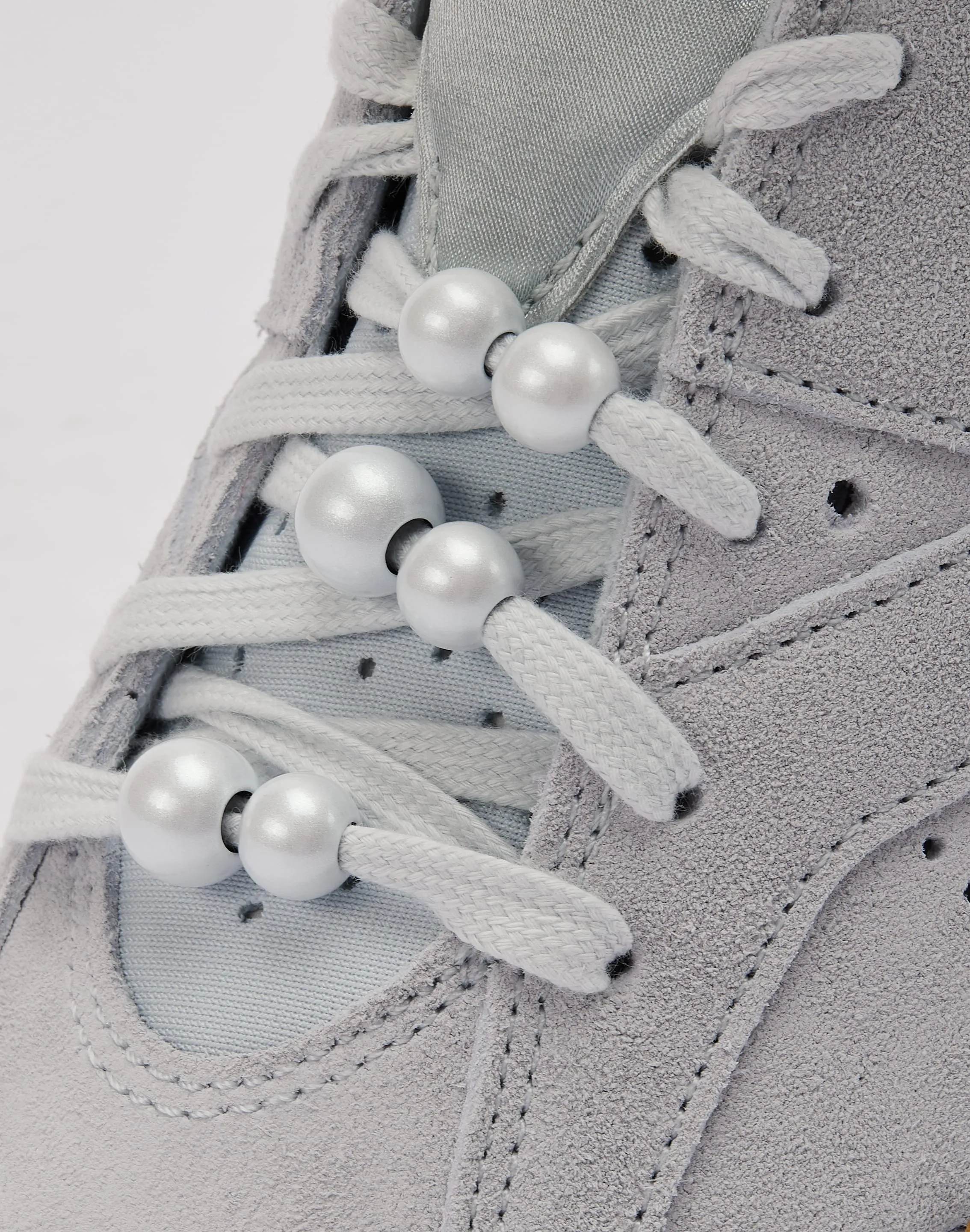 Easy Walk Jordan Air Jordan 6 Retro 'Pearl'