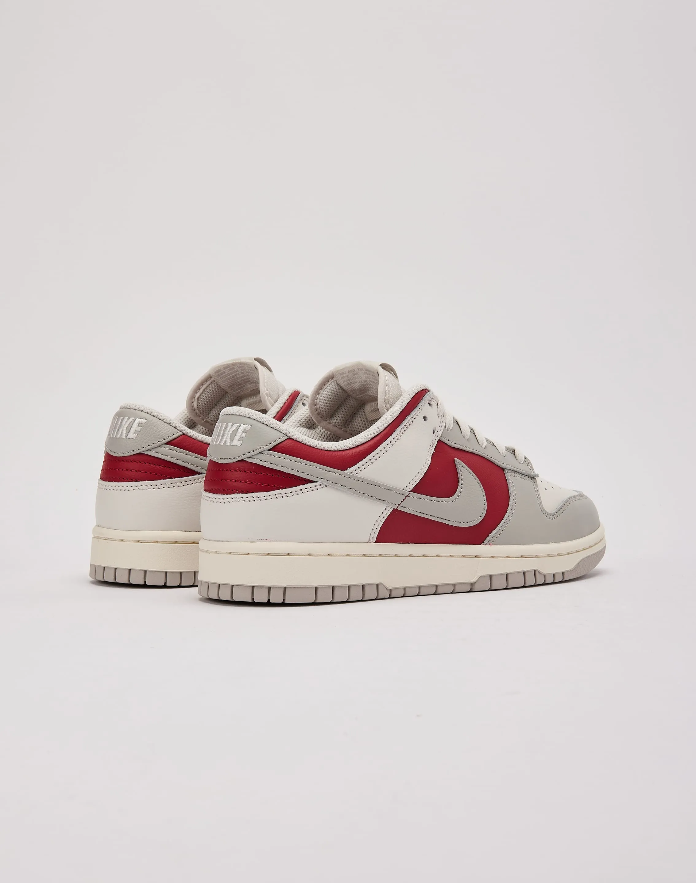 Nike Dunk Low Parkour Hike Minimalist Style