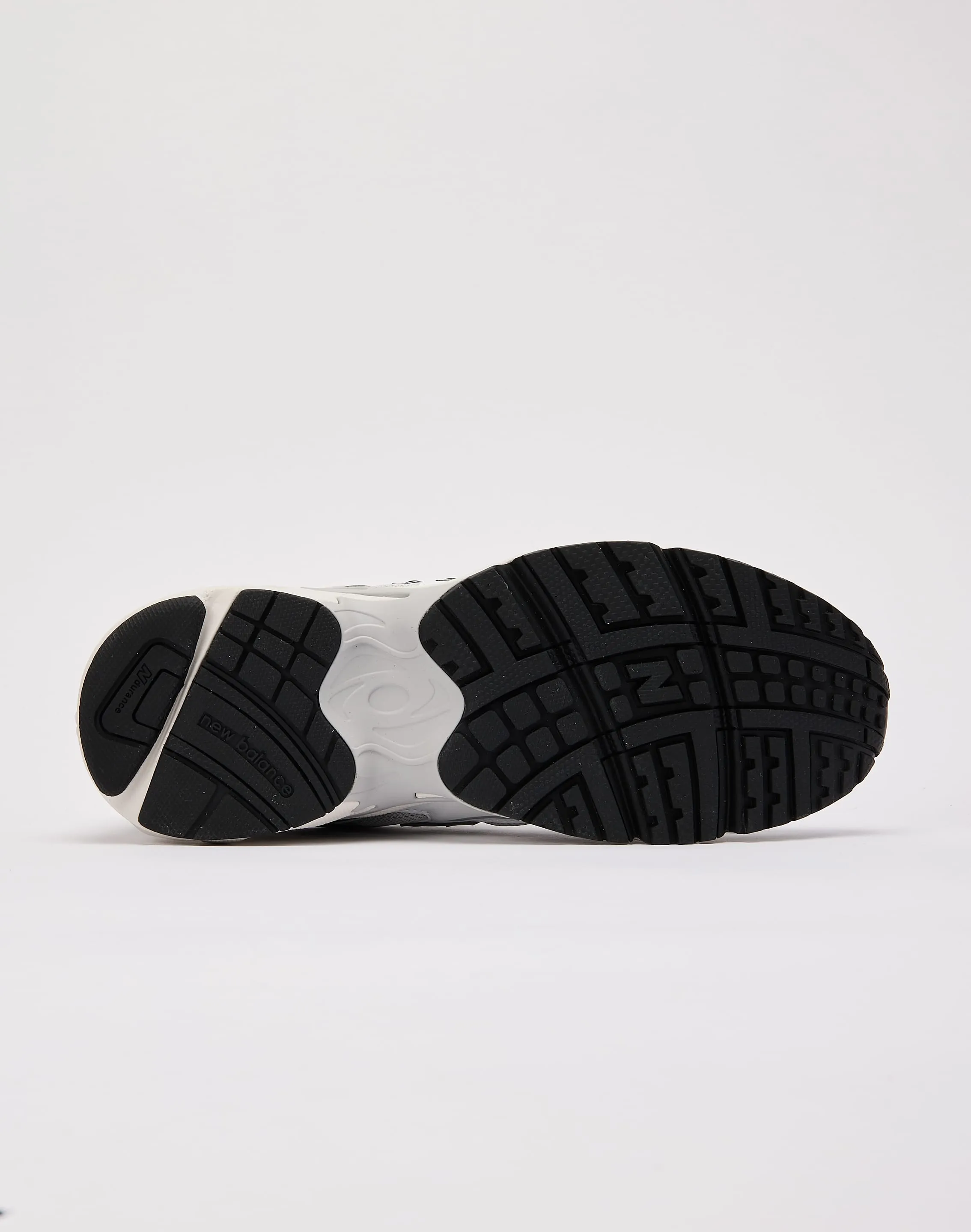 Freedom Steps Winter Ready New Balance 725v1