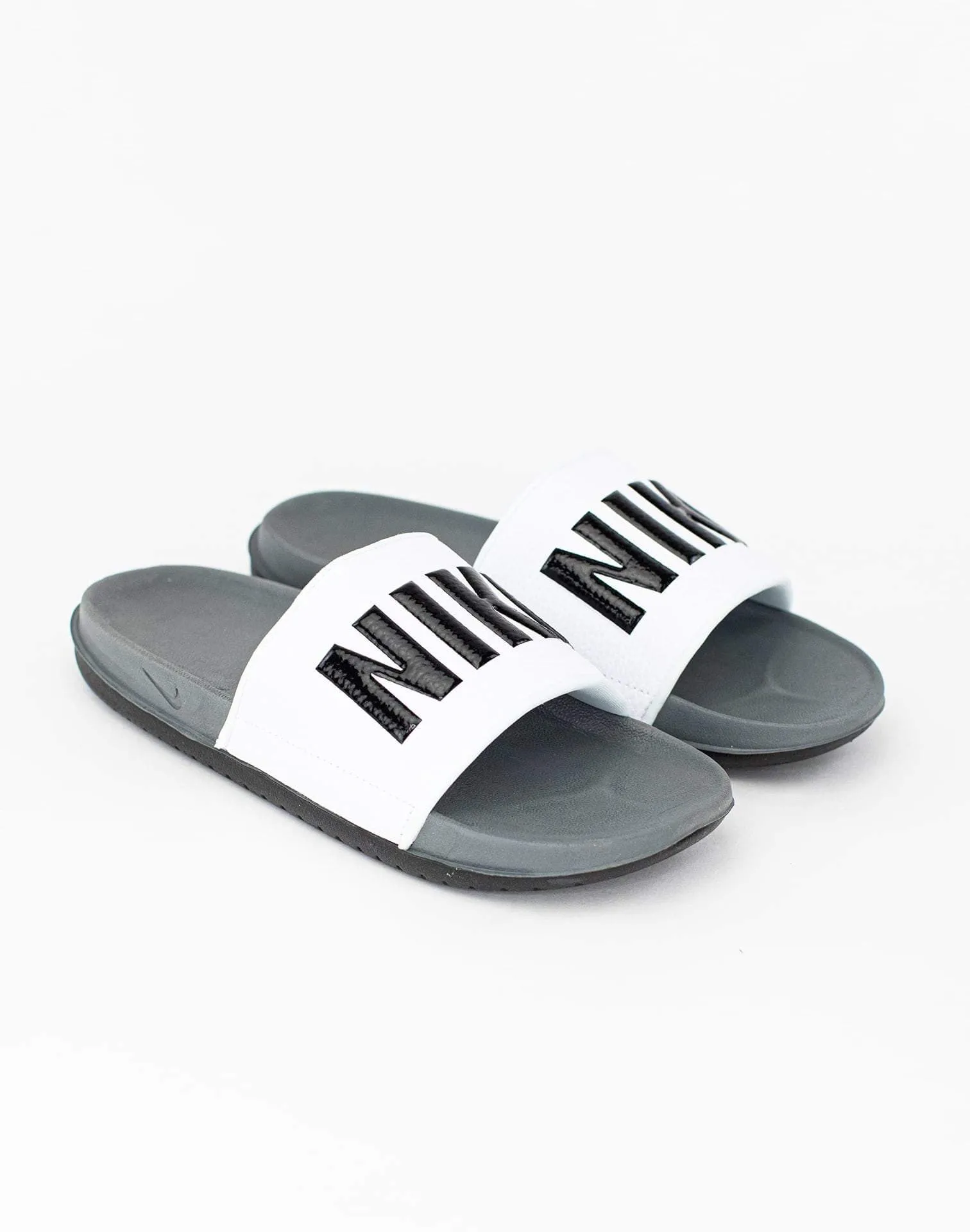 Long distance Nike Offcourt Slides