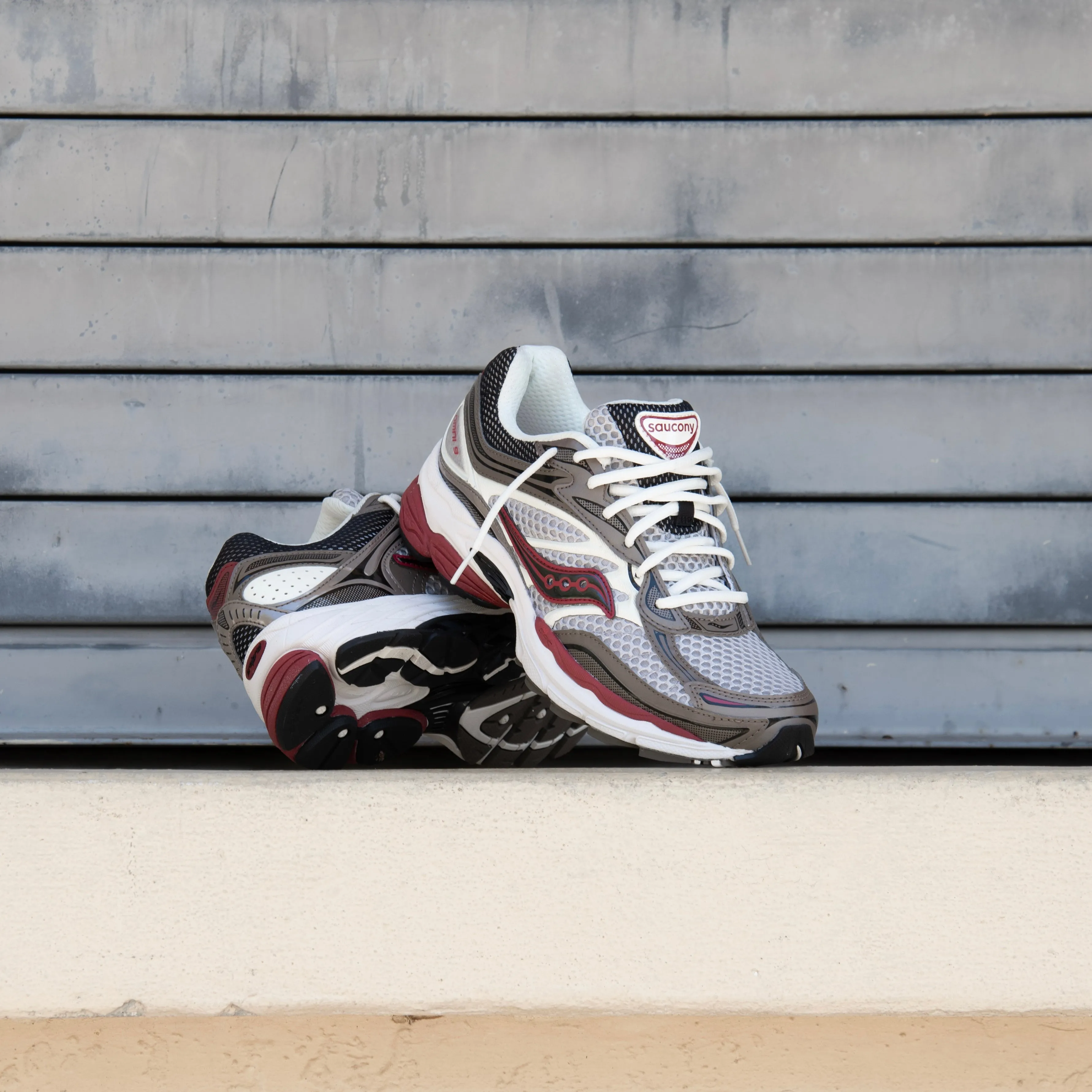 Mens Saucony ProGrid Omni 9 (Brown/Red) Refined