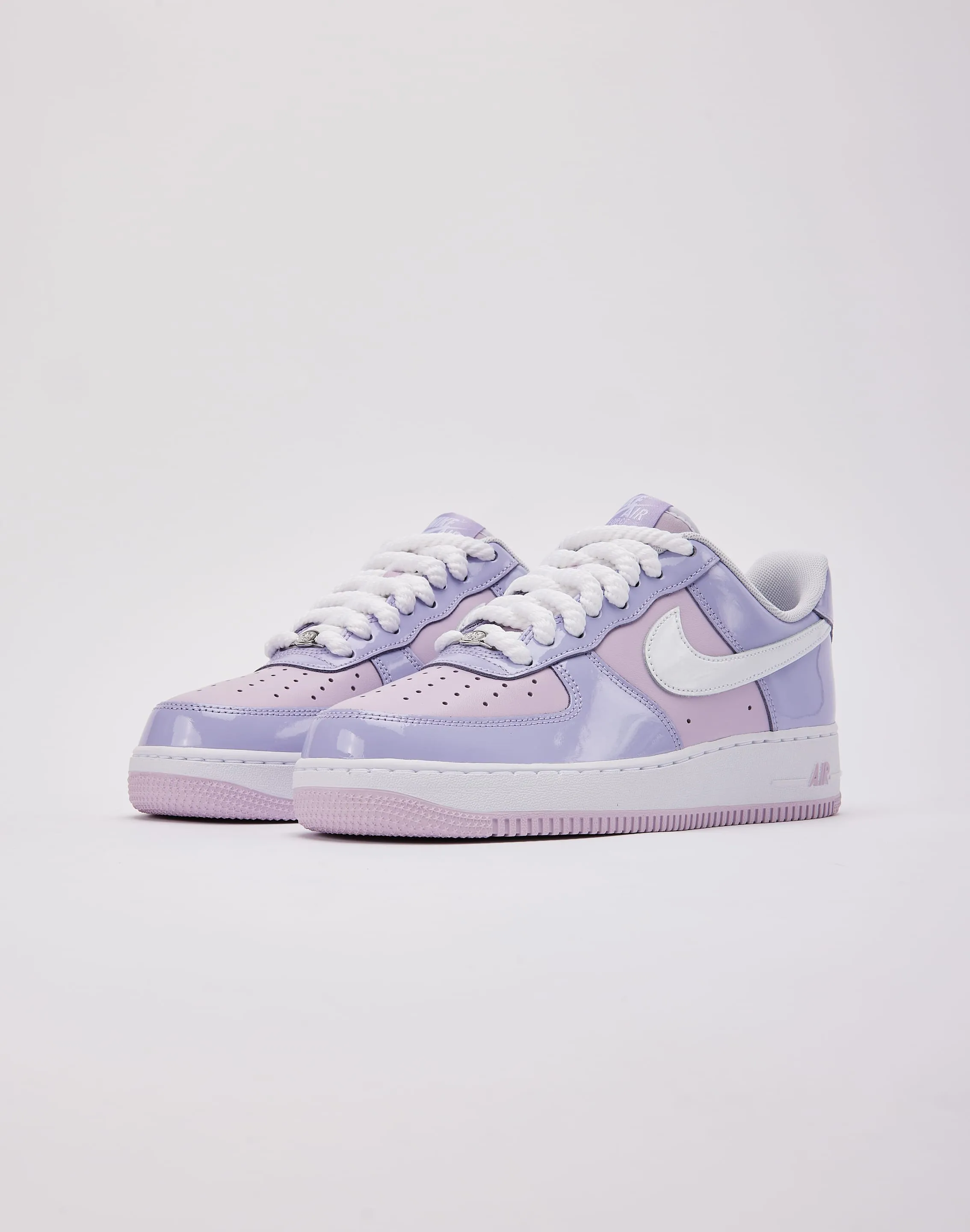 Low Cut Friend Jog Nike Air Force 1 Low '07 LV8