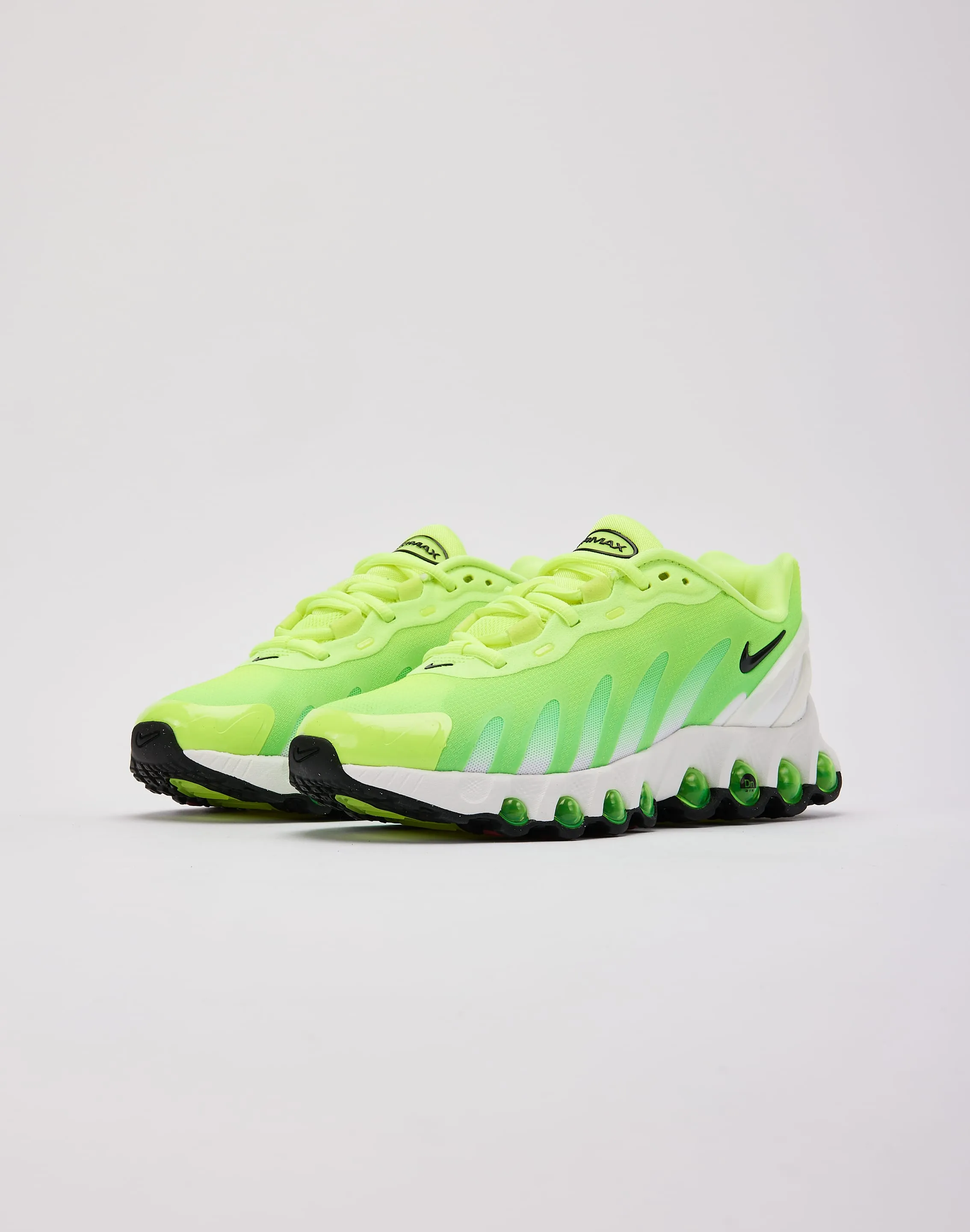 Weightless Cushion Technology Nike Air Max Dn8