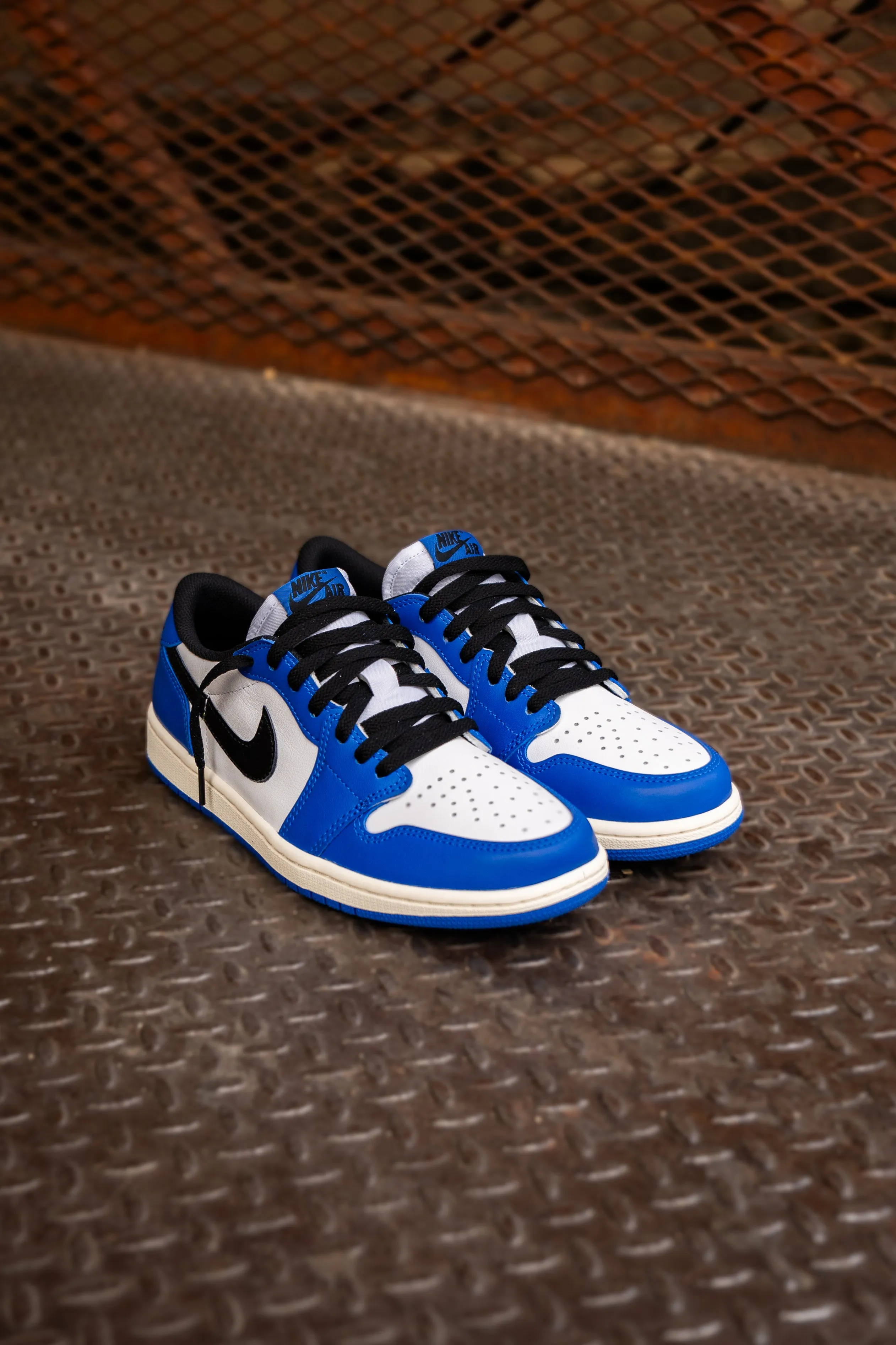 Mens Air Jordan 1 Retro Low OG (Game Royal) combat boots