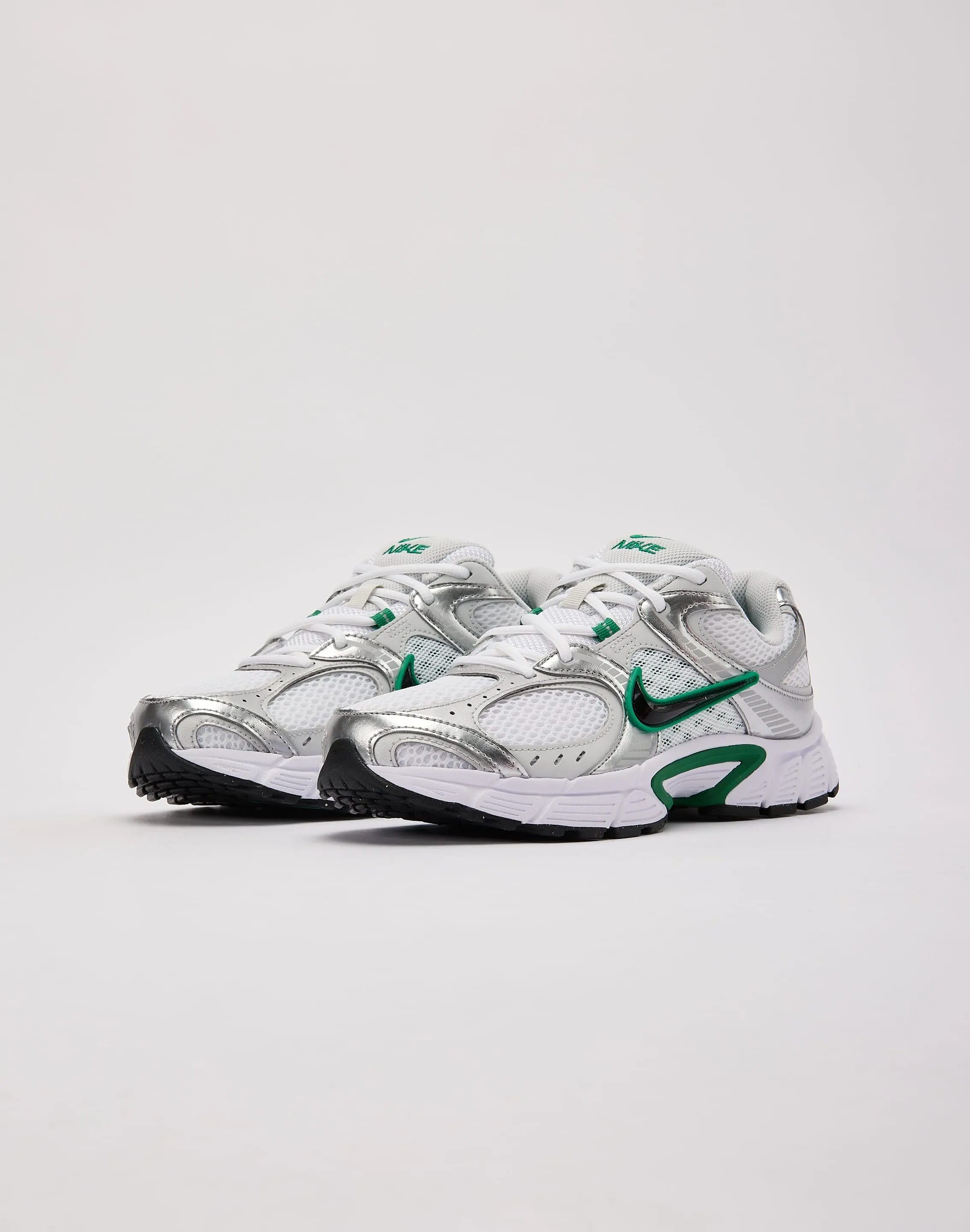 Crisp Finish Commuter Fit Nike V5 RNR