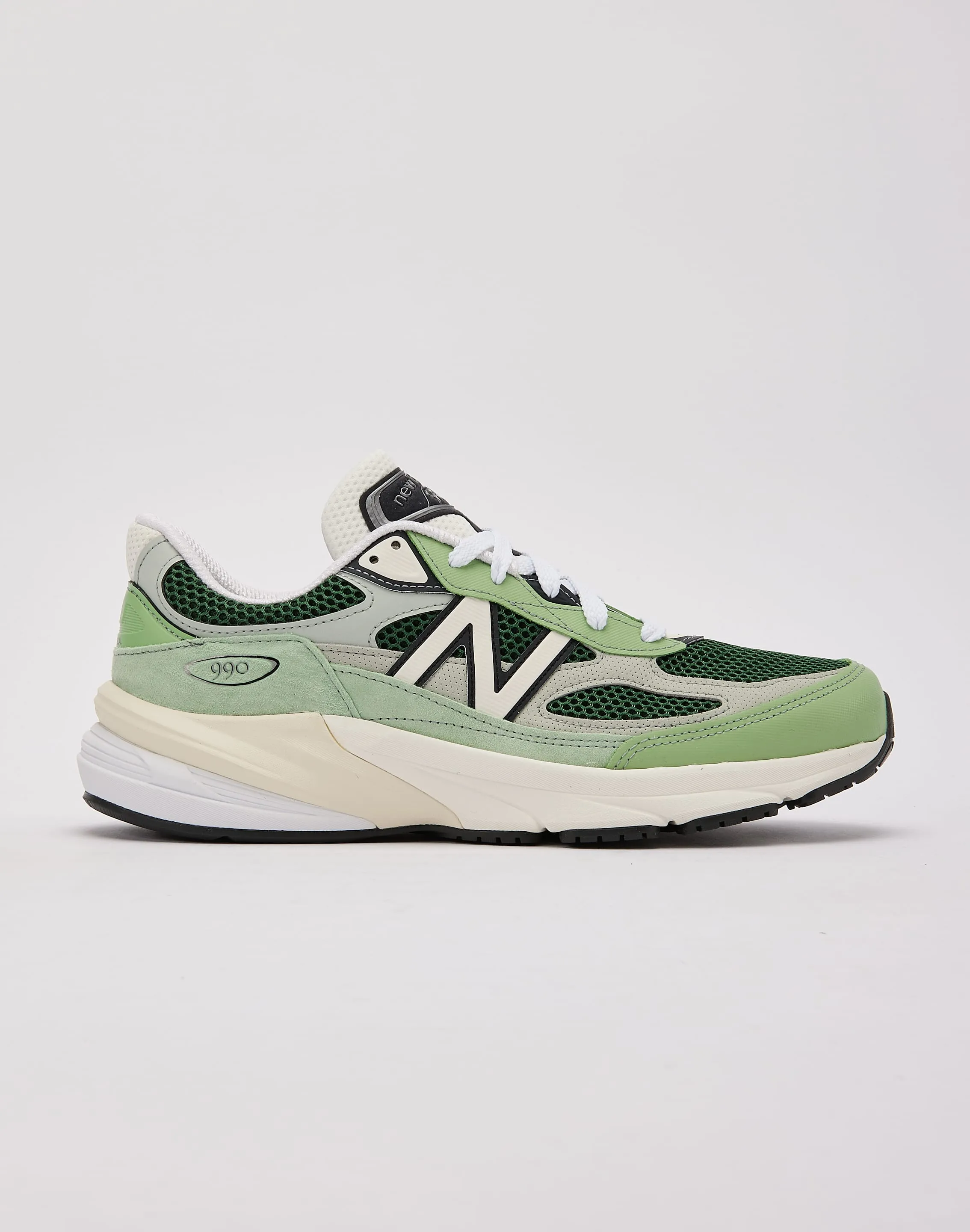 Event Go No Pressure Fit New Balance MADE In USA 990v6